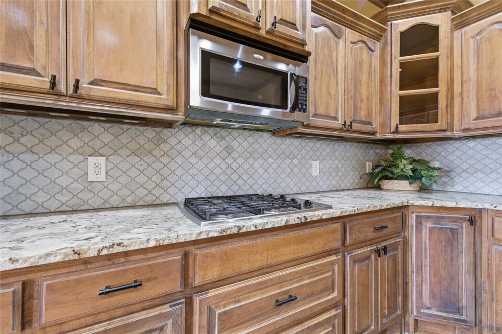Mustang, Oklahoma, 73064, United States, 4 Bedrooms Bedrooms, ,4 BathroomsBathrooms,Residential,For Sale,1966333