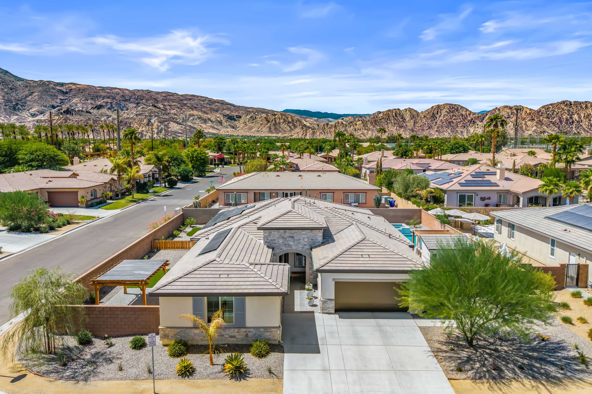  RARE LA QUINTA RETREAT DESIGNED FOR LUXURIOUS MULTIGENERATIONAL LIVING - 物件實景