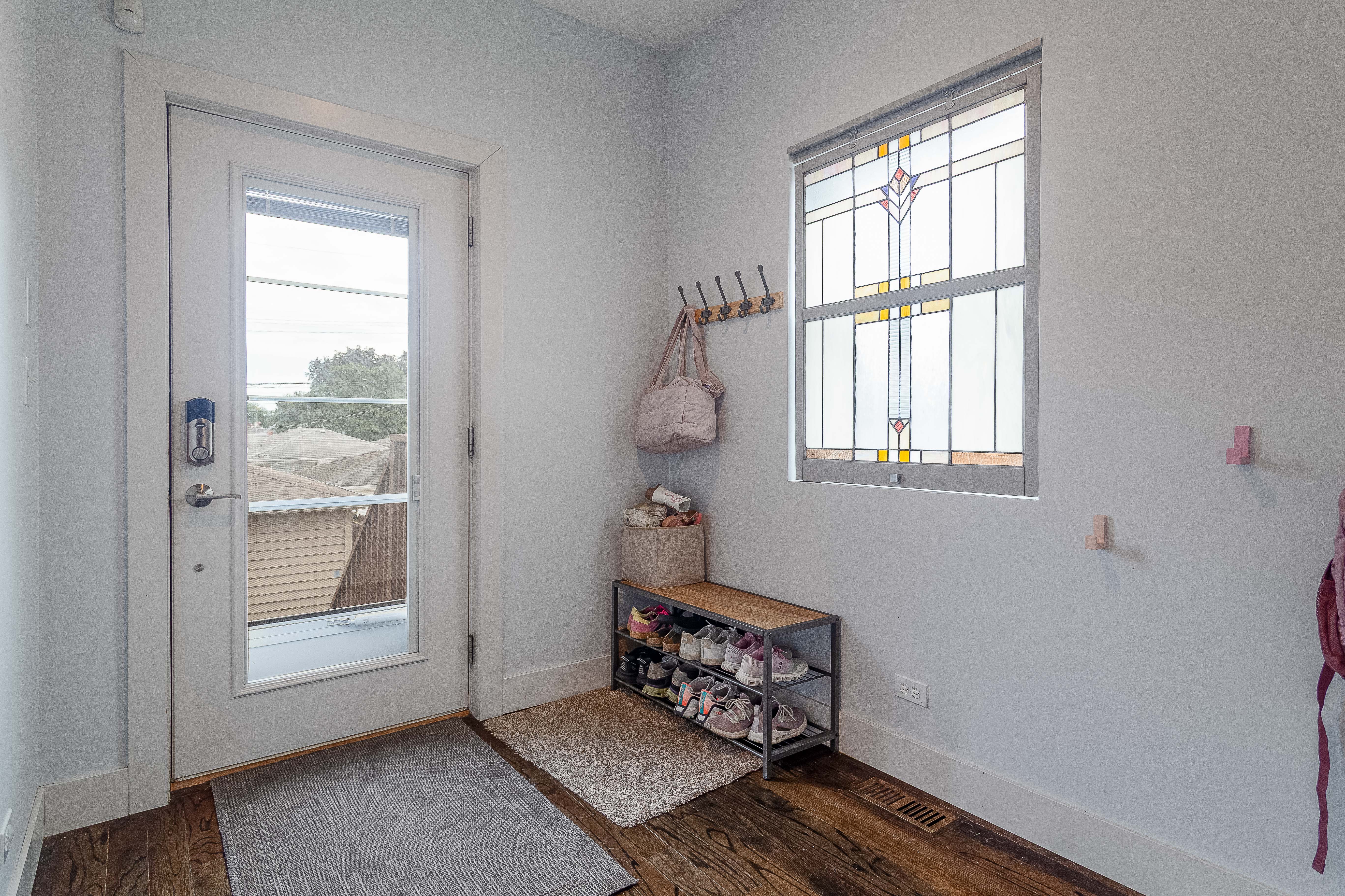  Spacious 2014-Built Single Family Home on an Extra-Wide 30