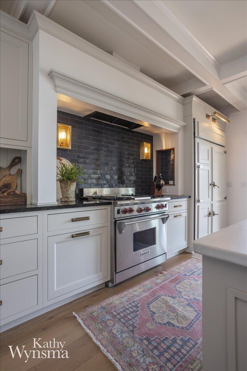 East Grand Rapids, Michigan, 49506, United States, 5 Bedrooms Bedrooms, ,5 BathroomsBathrooms,Residential,For Sale,1933647