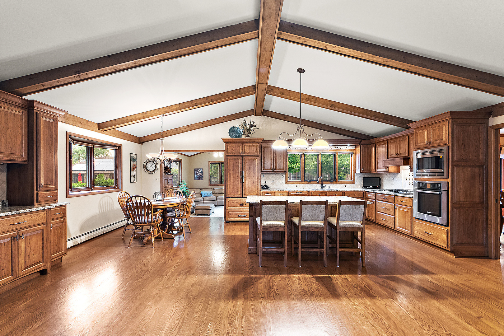 Orland Park, Illinois, 60462, United States, 4 Bedrooms Bedrooms, ,3 BathroomsBathrooms,Residential,For Sale,1865002