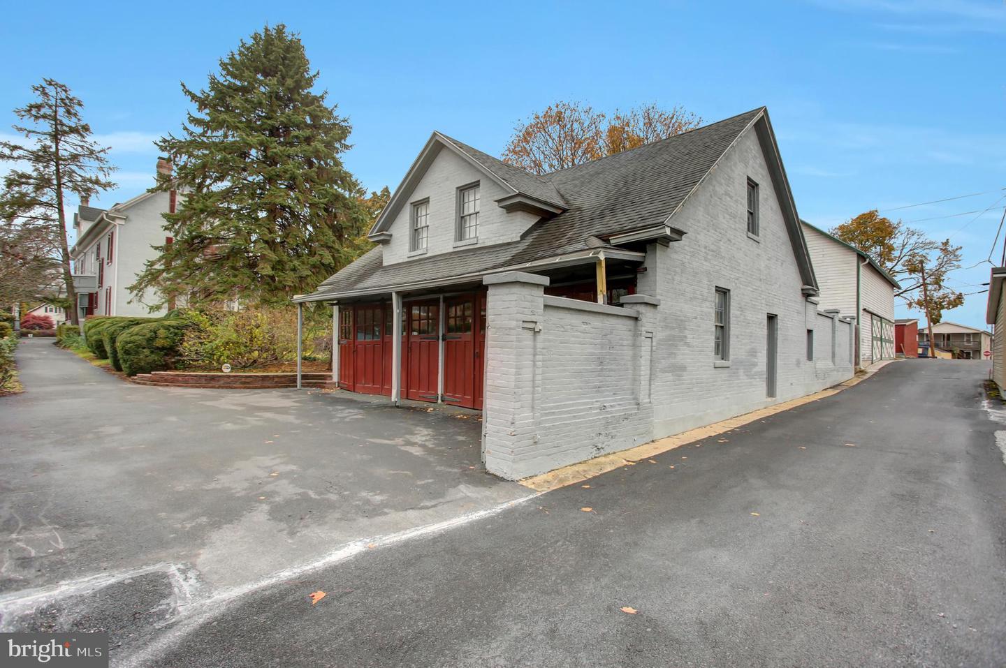 144 W Main Street, Waynesboro, Pennsylvania, 17268, United States, 7 Bedrooms Bedrooms, ,4 BathroomsBathrooms,Residential,For Sale,144 W Main Street,1662574