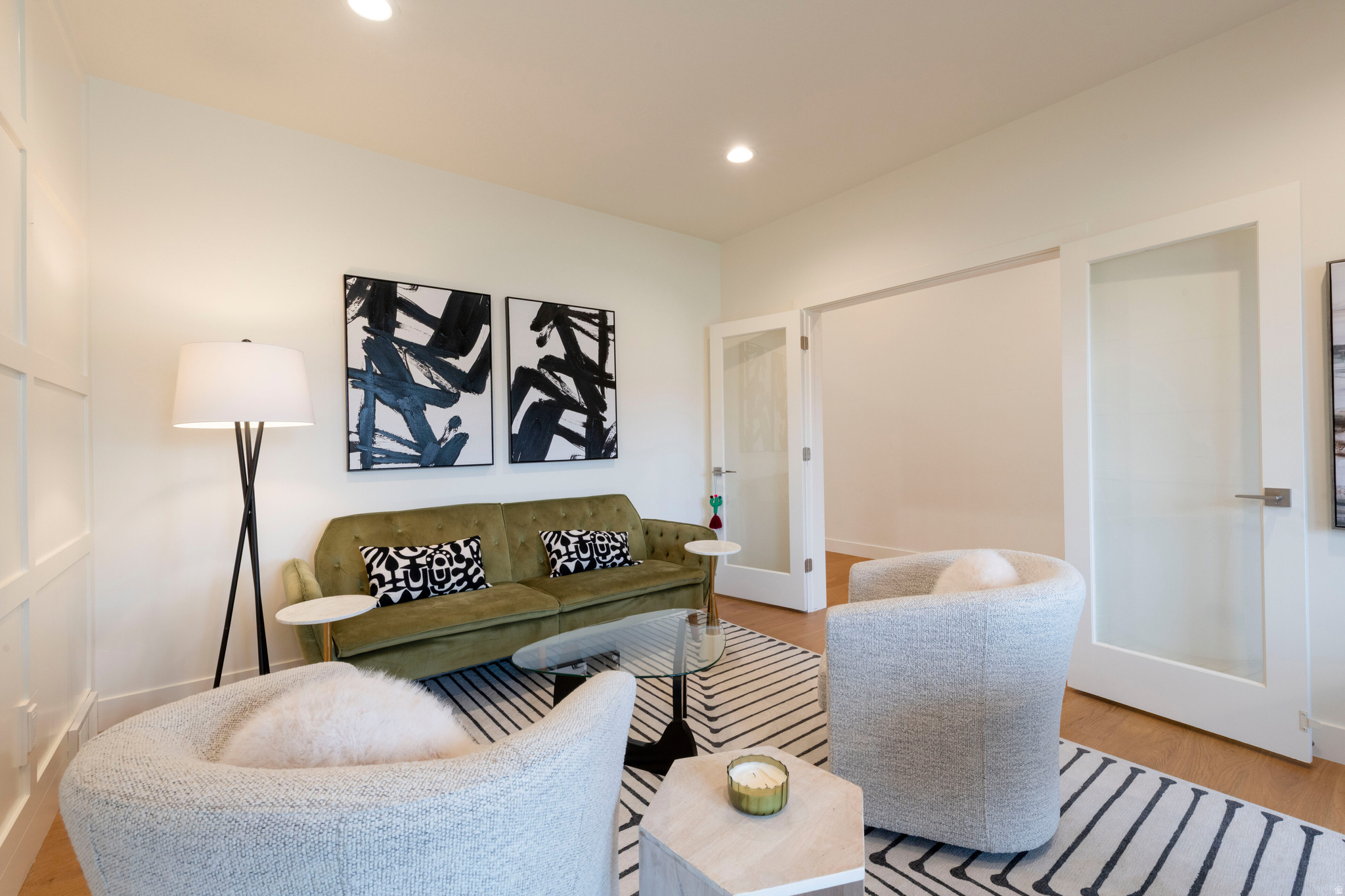 Holladay, Utah, 84117, United States, 4 Bedrooms Bedrooms, ,4 BathroomsBathrooms,Residential,For Sale,1991877