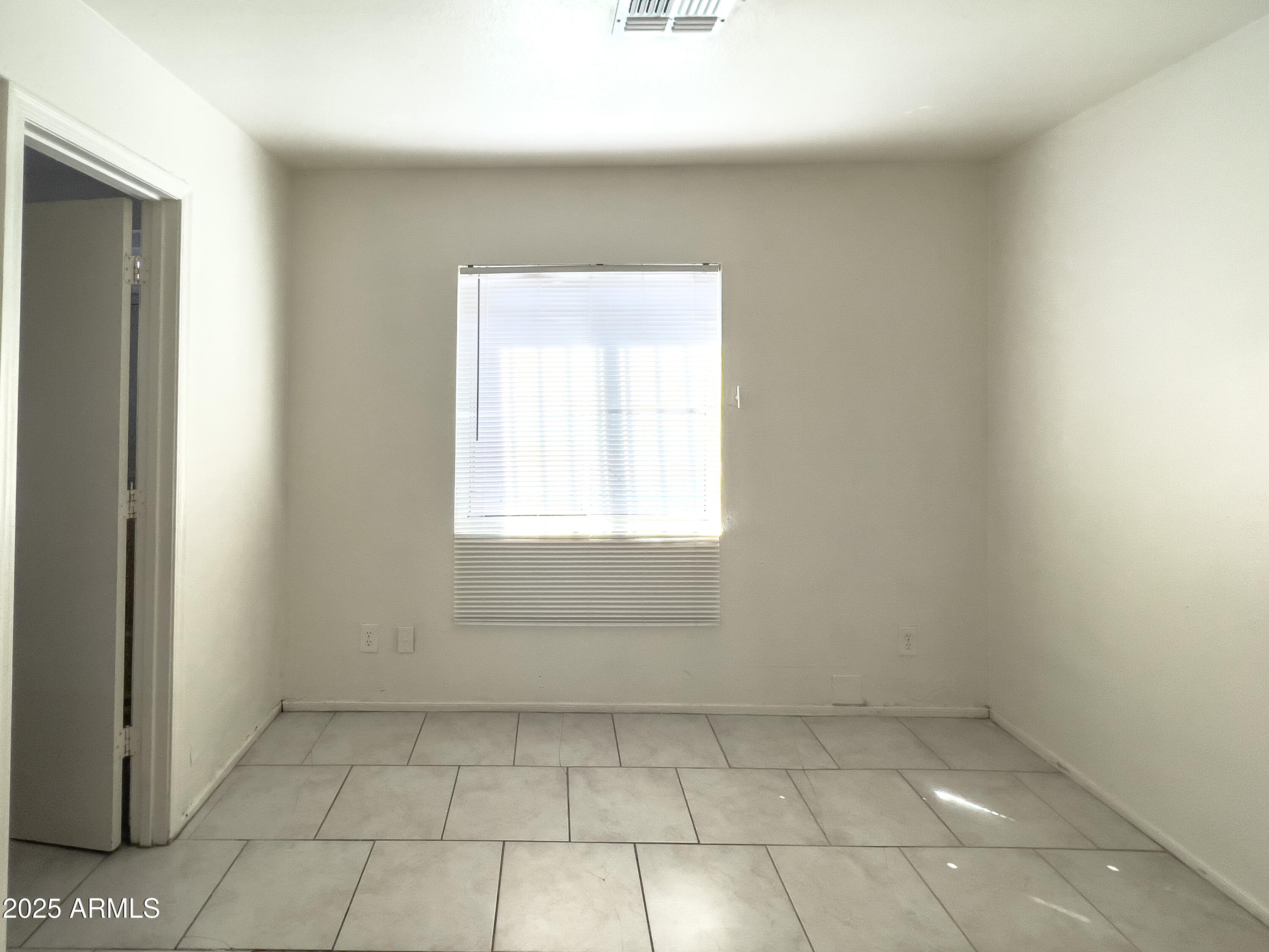 Phoenix, Arizona, 85007, United States, ,Residential,For Sale,1882363