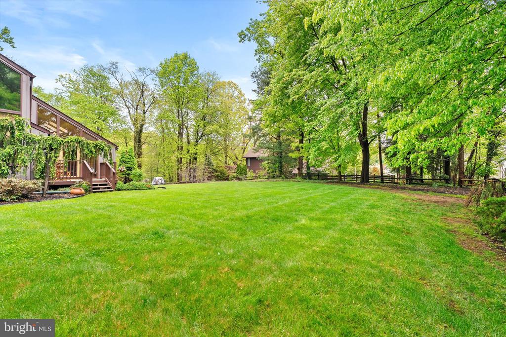 Wrightstown, New Jersey, 08562, United States, 5 Bedrooms Bedrooms, ,4 BathroomsBathrooms,Residential,For Sale,2048850