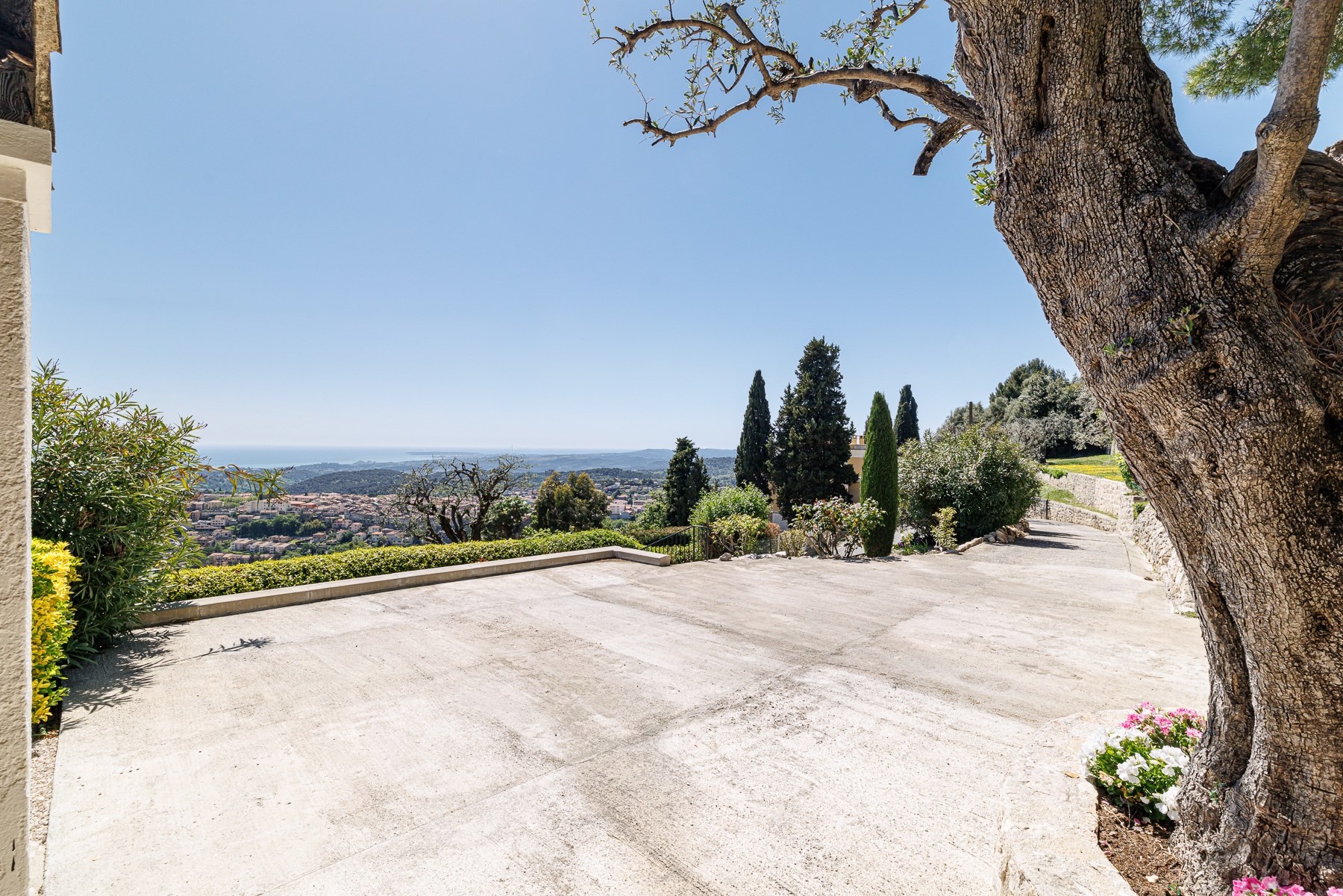  Vence stone house with panoramic sea views and development potential near Nice … - 物件實景