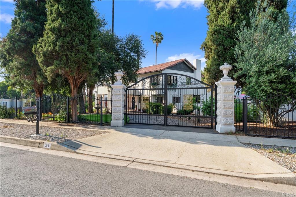 Redlands, California, 92373, United States, 5 Bedrooms Bedrooms, ,4 BathroomsBathrooms,Residential,For Sale,1810586