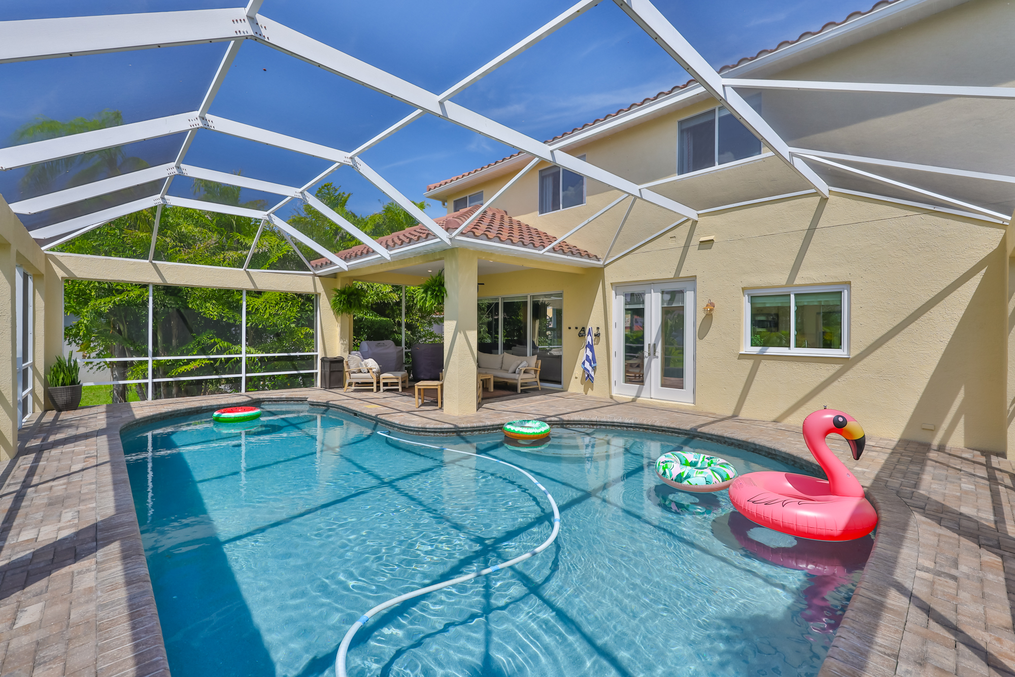 Apollo Beach, Florida, 33572, United States, 4 Bedrooms Bedrooms, ,3 BathroomsBathrooms,Residential,For Sale,1845807