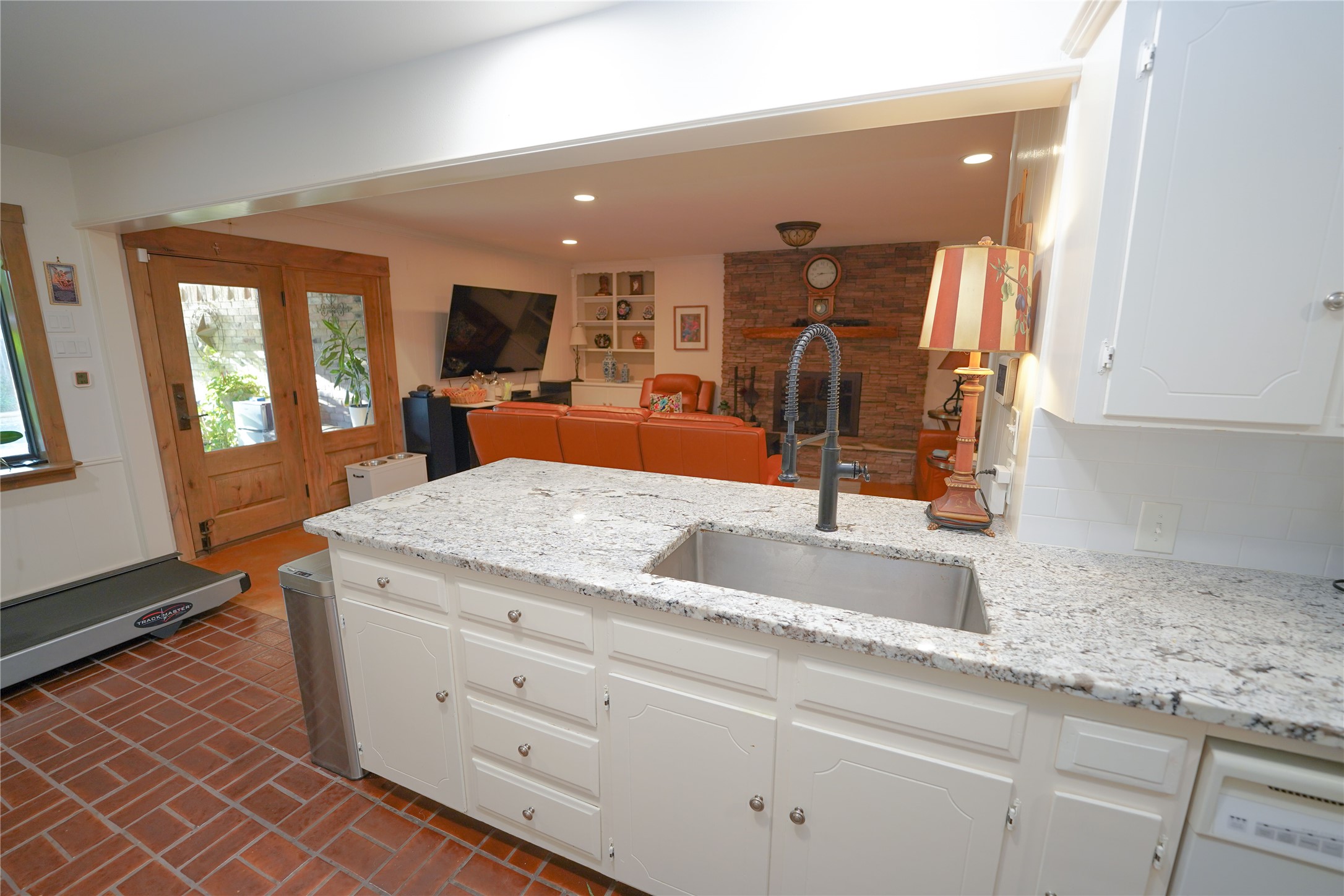 Fort Worth, Texas, 76116, United States, 4 Bedrooms Bedrooms, ,3 BathroomsBathrooms,Residential,For Sale,1901909