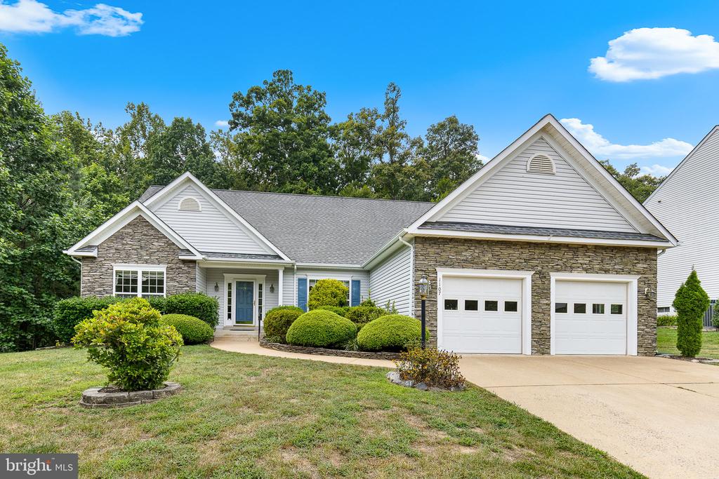 Fredericksburg, Virginia, 22401, United States, 5 Bedrooms Bedrooms, ,3 BathroomsBathrooms,Residential,For Sale,1920807