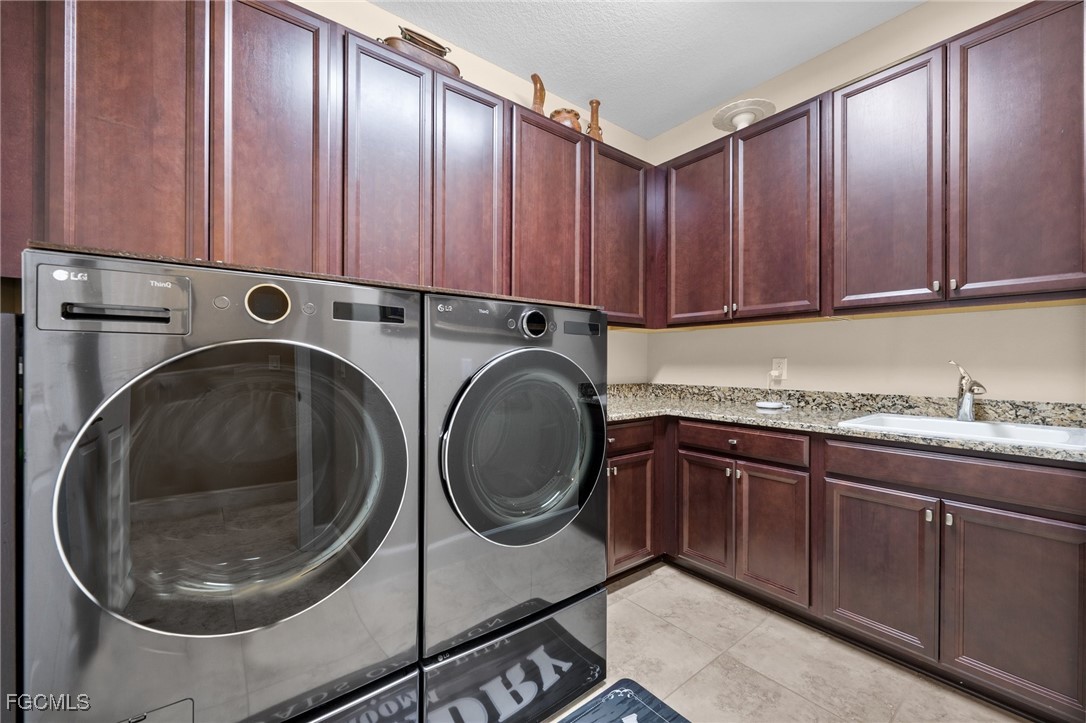 Cape Coral, Florida, 33991, United States, 3 Bedrooms Bedrooms, ,3 BathroomsBathrooms,Residential,For Sale,1903041