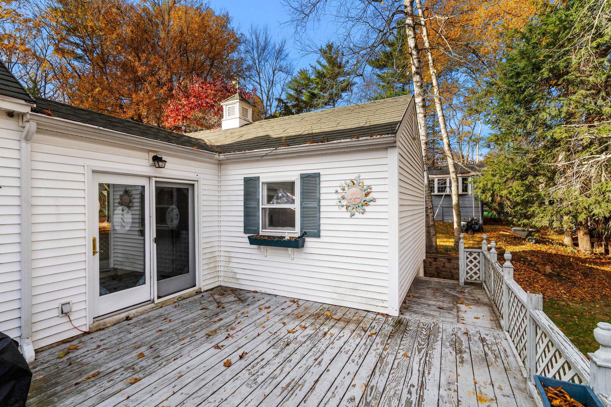 Pelham, New Hampshire, 03076, United States, 3 Bedrooms Bedrooms, ,1 BathroomBathrooms,Residential,For Sale,1991276