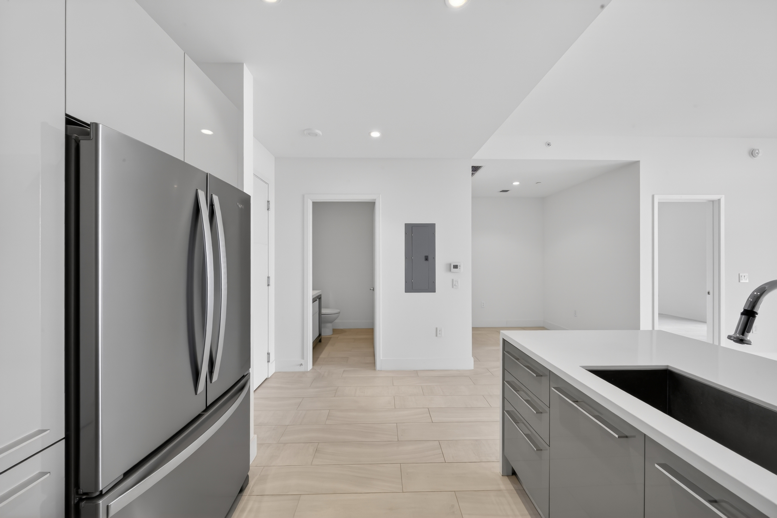  2000 Metropica Way, Sunrise, FL, 33323 - 物件實景