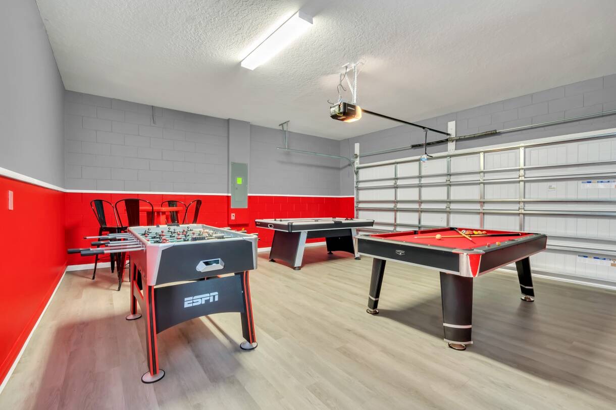 Davenport, Florida, 33897, United States, 5 Bedrooms Bedrooms, ,4 BathroomsBathrooms,Residential,For Sale,1975950