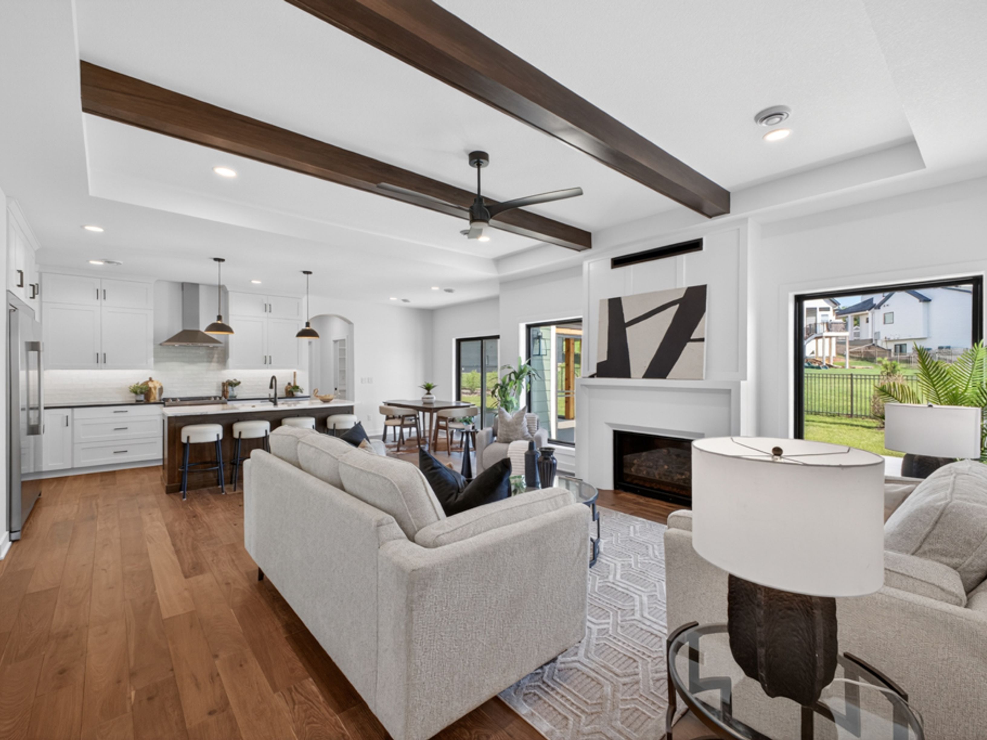  Century Valley Craftsman-Style, Single-Level Living - 物件實景