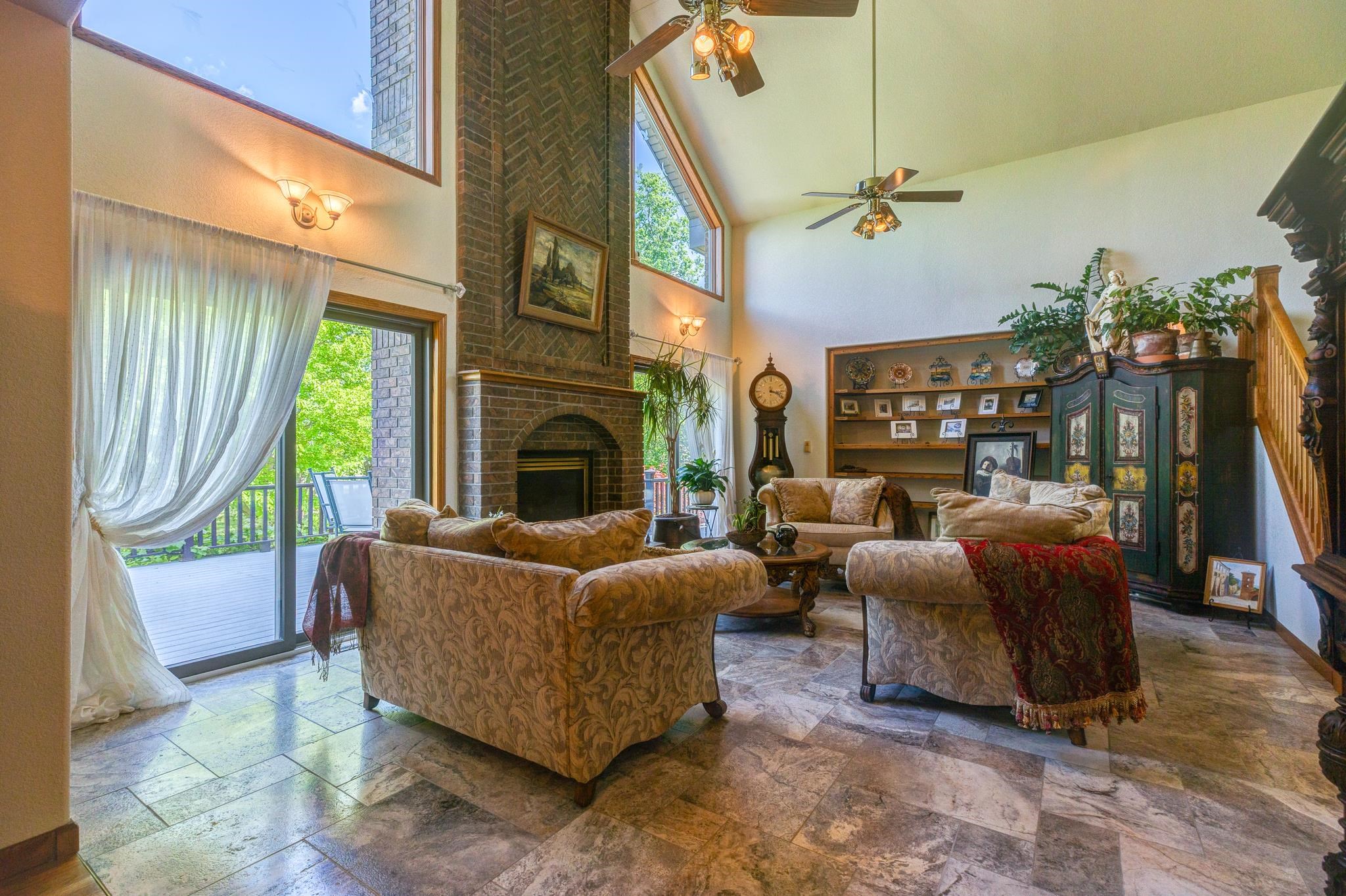 Abilene, Kansas, 67410, United States, 4 Bedrooms Bedrooms, ,4 BathroomsBathrooms,Residential,For Sale,1817702
