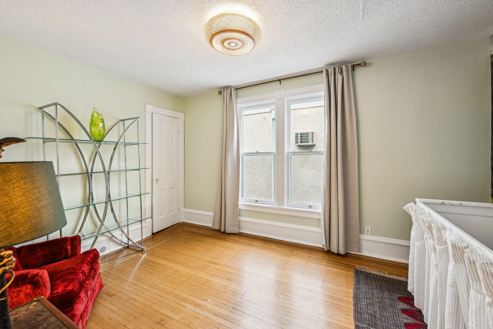 Minneapolis, Minnesota, 55408, United States, 4 Bedrooms Bedrooms, ,2 BathroomsBathrooms,Residential,For Sale,1898421