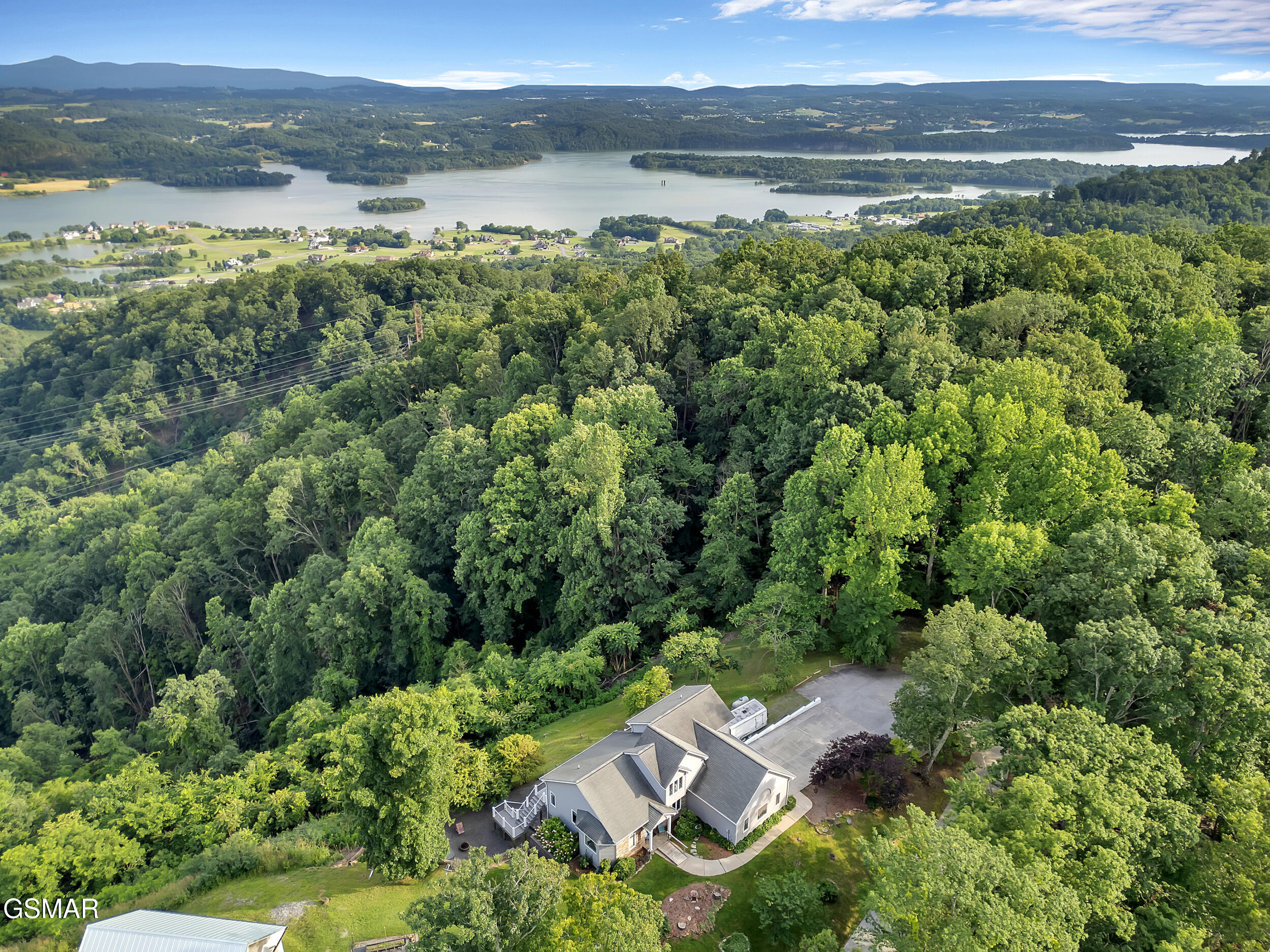 Mooresburg, Tennessee, 37811, United States, 2 Bedrooms Bedrooms, ,4 BathroomsBathrooms,Residential,For Sale,1861149