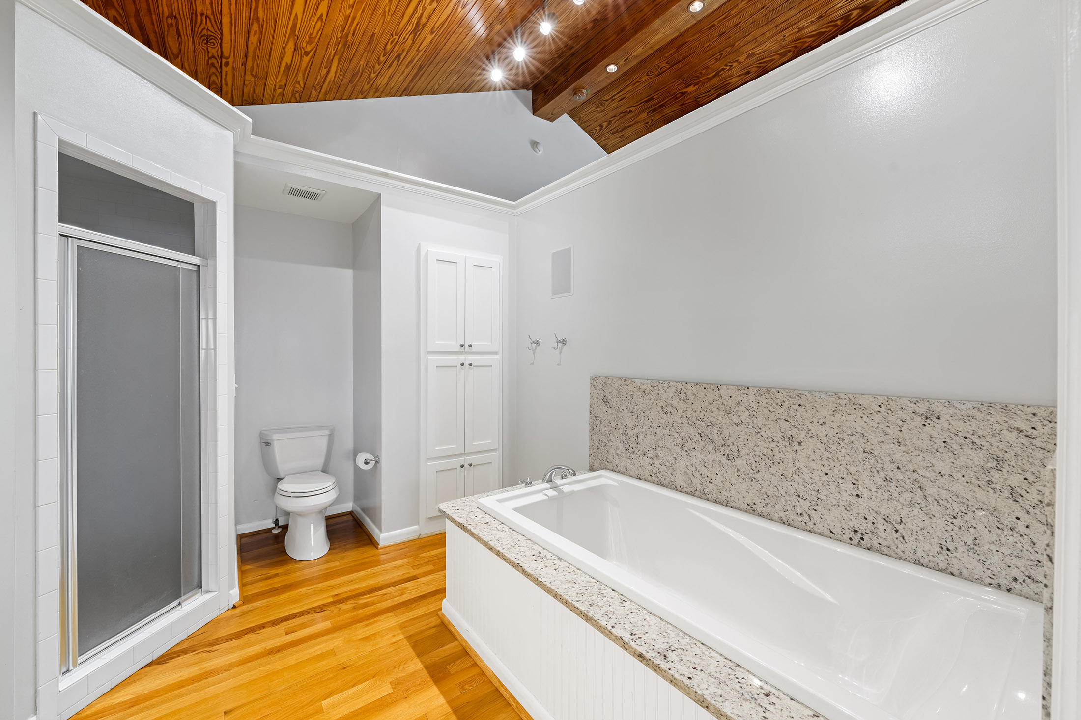  Extensively Renovated Ranch in the Heart of Chastain Park - 物件實景