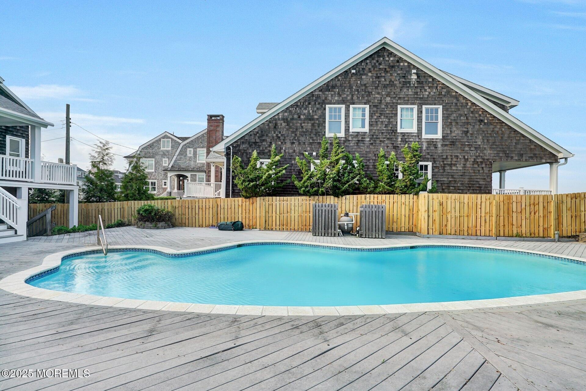 Bay Head, New Jersey, 08742, United States, 6 Bedrooms Bedrooms, ,3 BathroomsBathrooms,Residential,For Sale,1897105