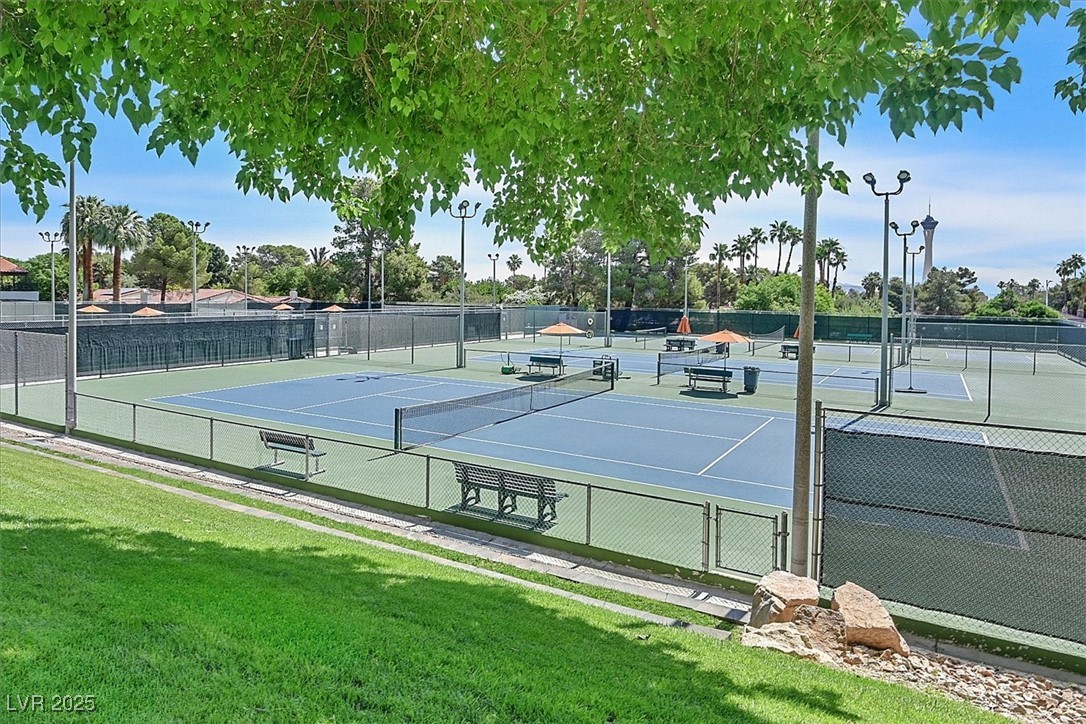 Las Vegas, Nevada, 89102, United States, 3 Bedrooms Bedrooms, ,2 BathroomsBathrooms,Residential,For Sale,1940412