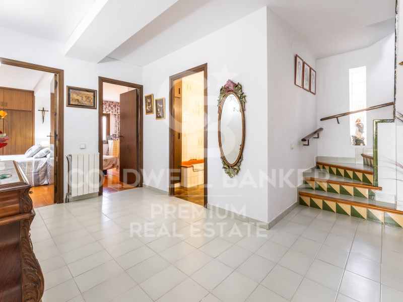 Sant Cugat del Vallès, Catalonia, ES, 5 Bedrooms Bedrooms, ,2 BathroomsBathrooms,Residential,For Sale,1759701