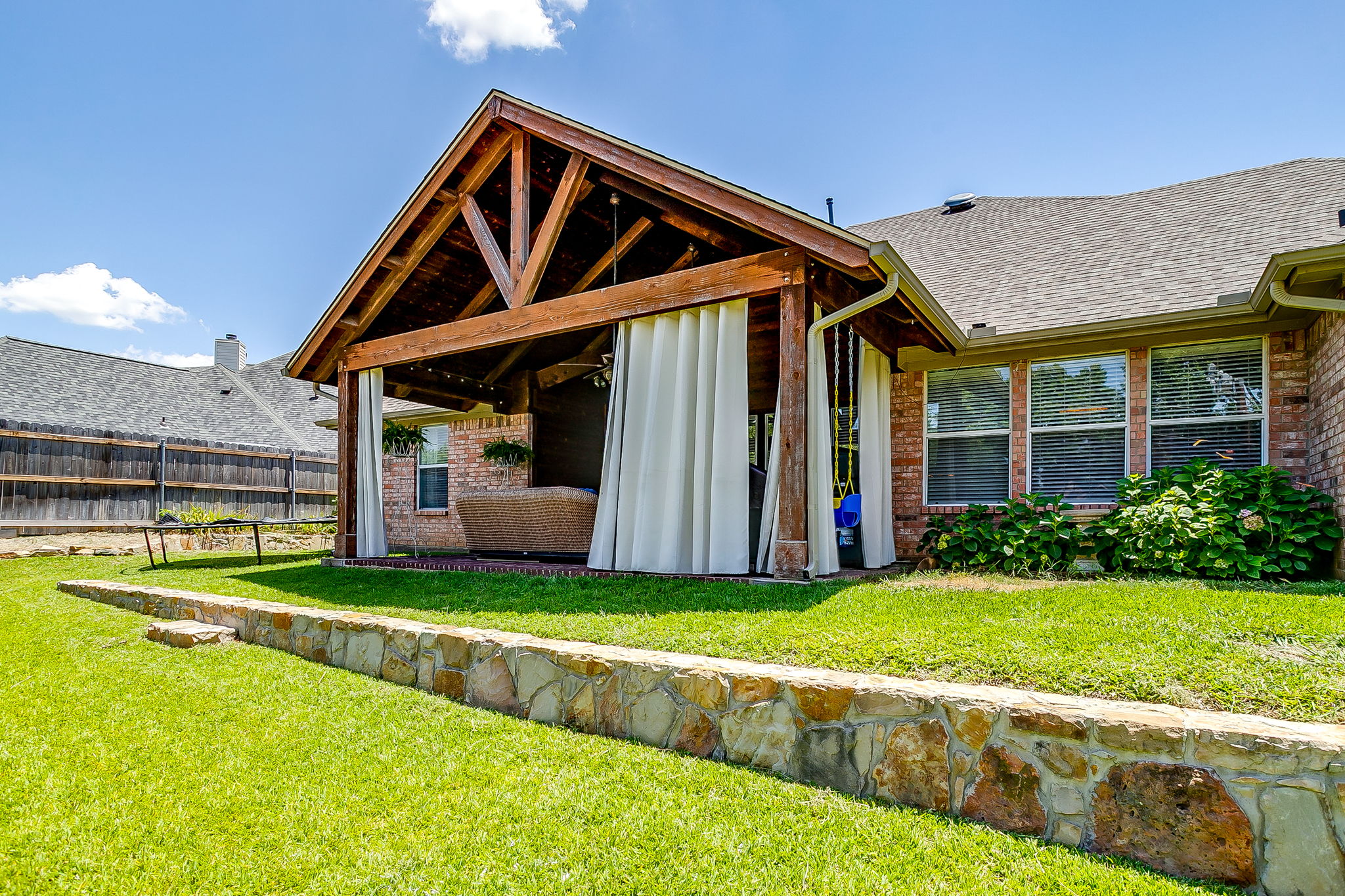  7732 Bridlewood Court, North Richland Hills, TX, 76182 - 物件實景