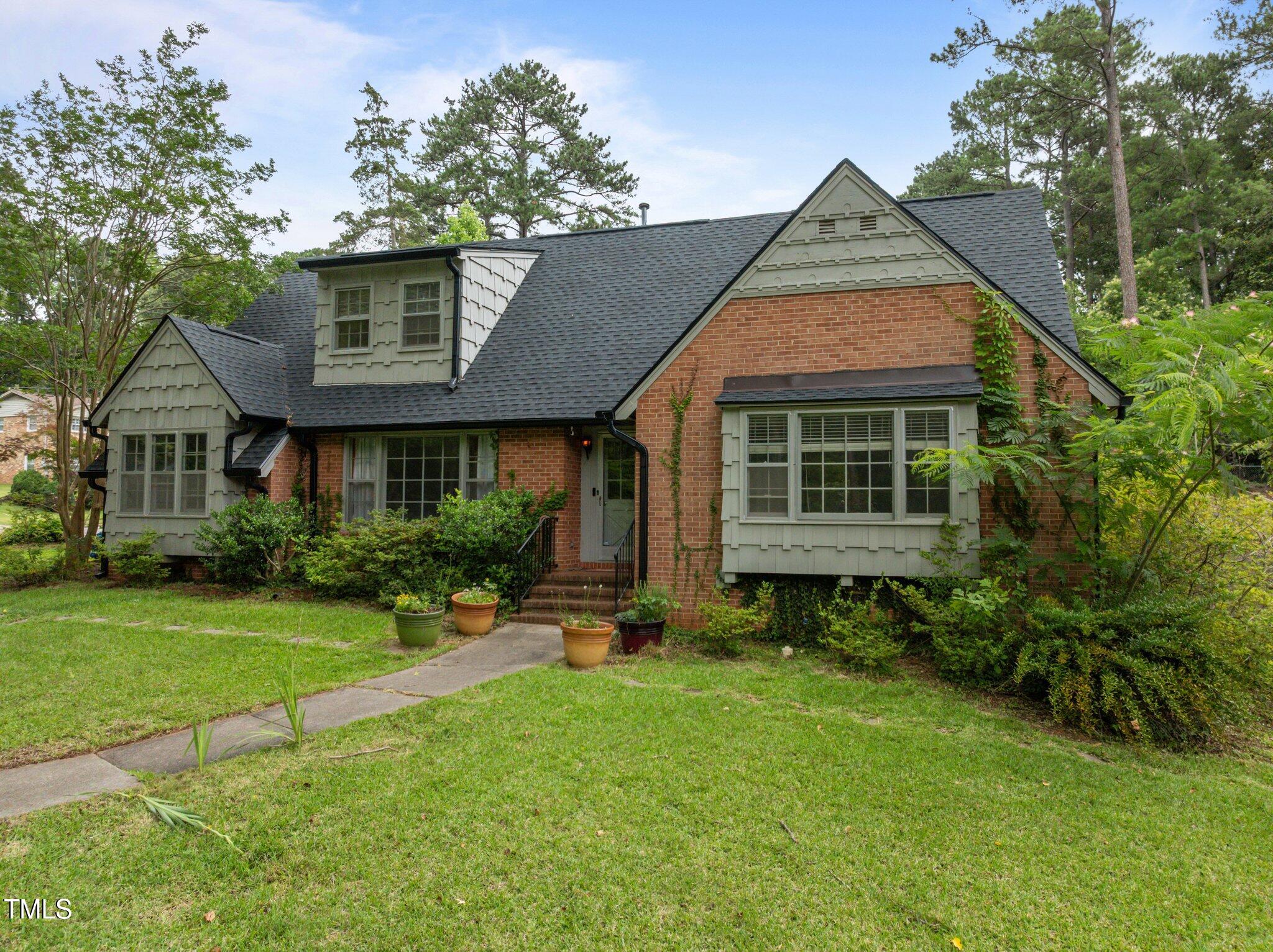 Raleigh, North Carolina, 27606, United States, 5 Bedrooms Bedrooms, ,2 BathroomsBathrooms,Residential,For Sale,1857756