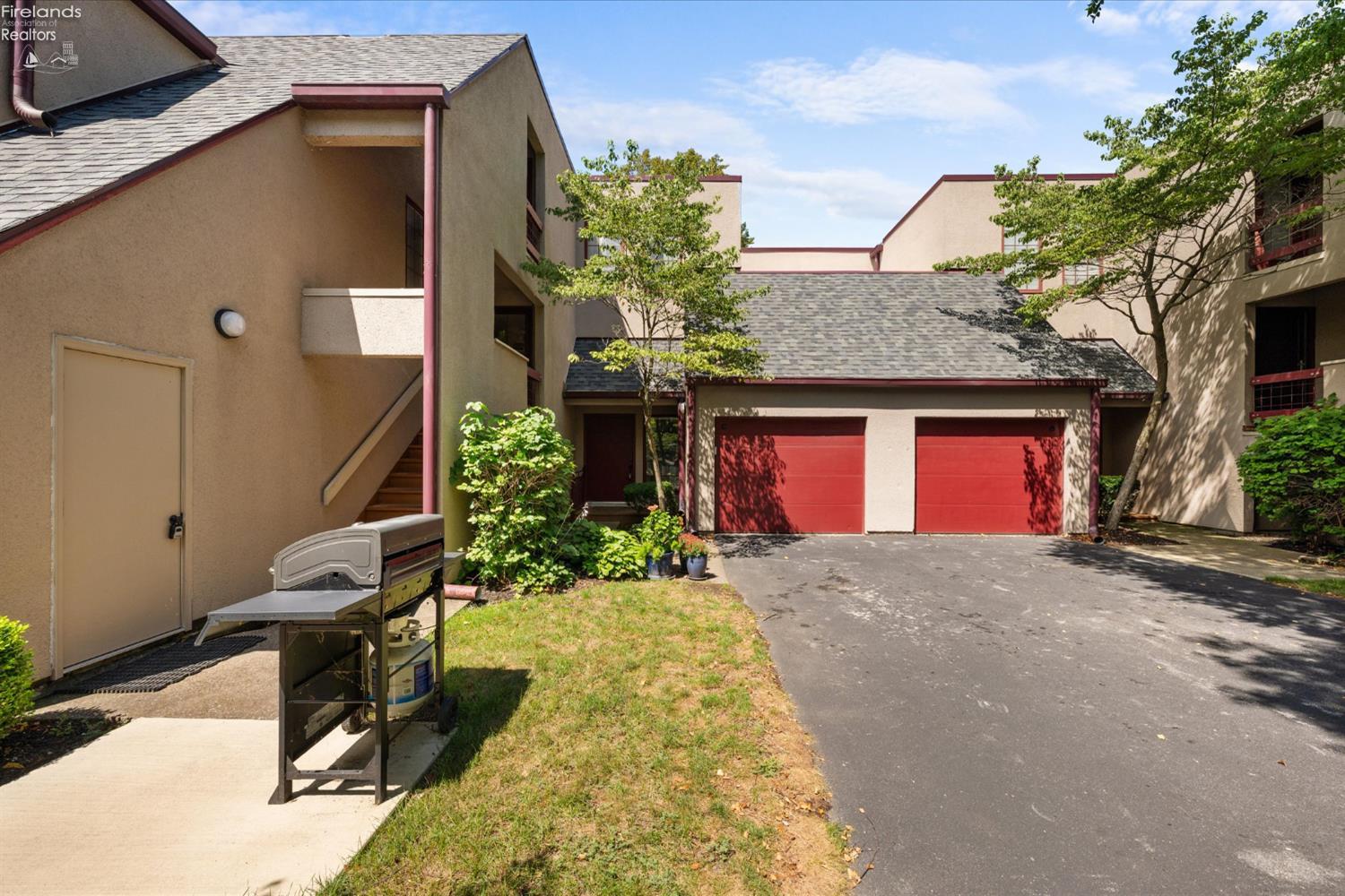 Port Clinton, Ohio, 43452, United States, 2 Bedrooms Bedrooms, ,3 BathroomsBathrooms,Residential,For Sale,1982032