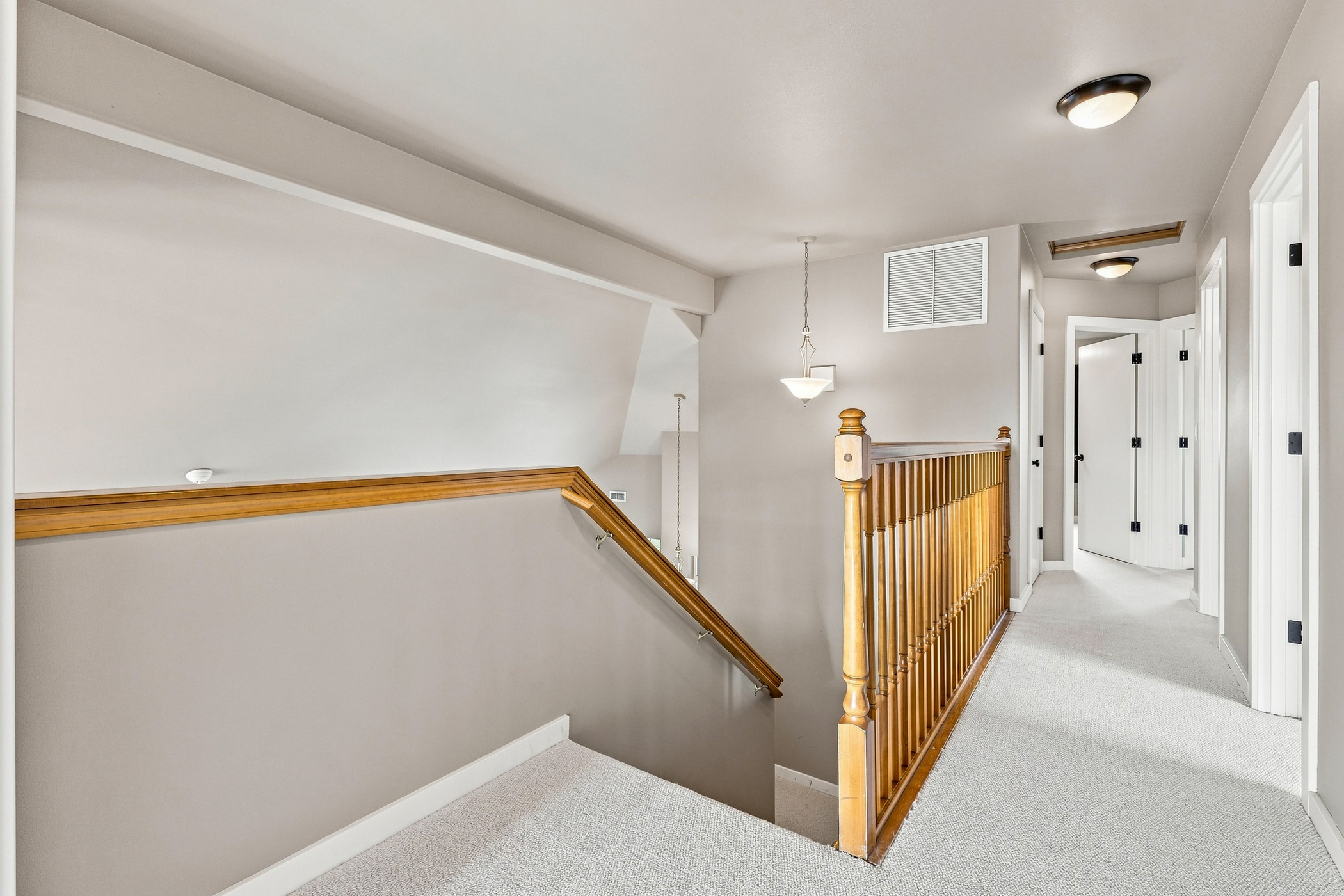  Light-Filled Richland Home - 物件實景
