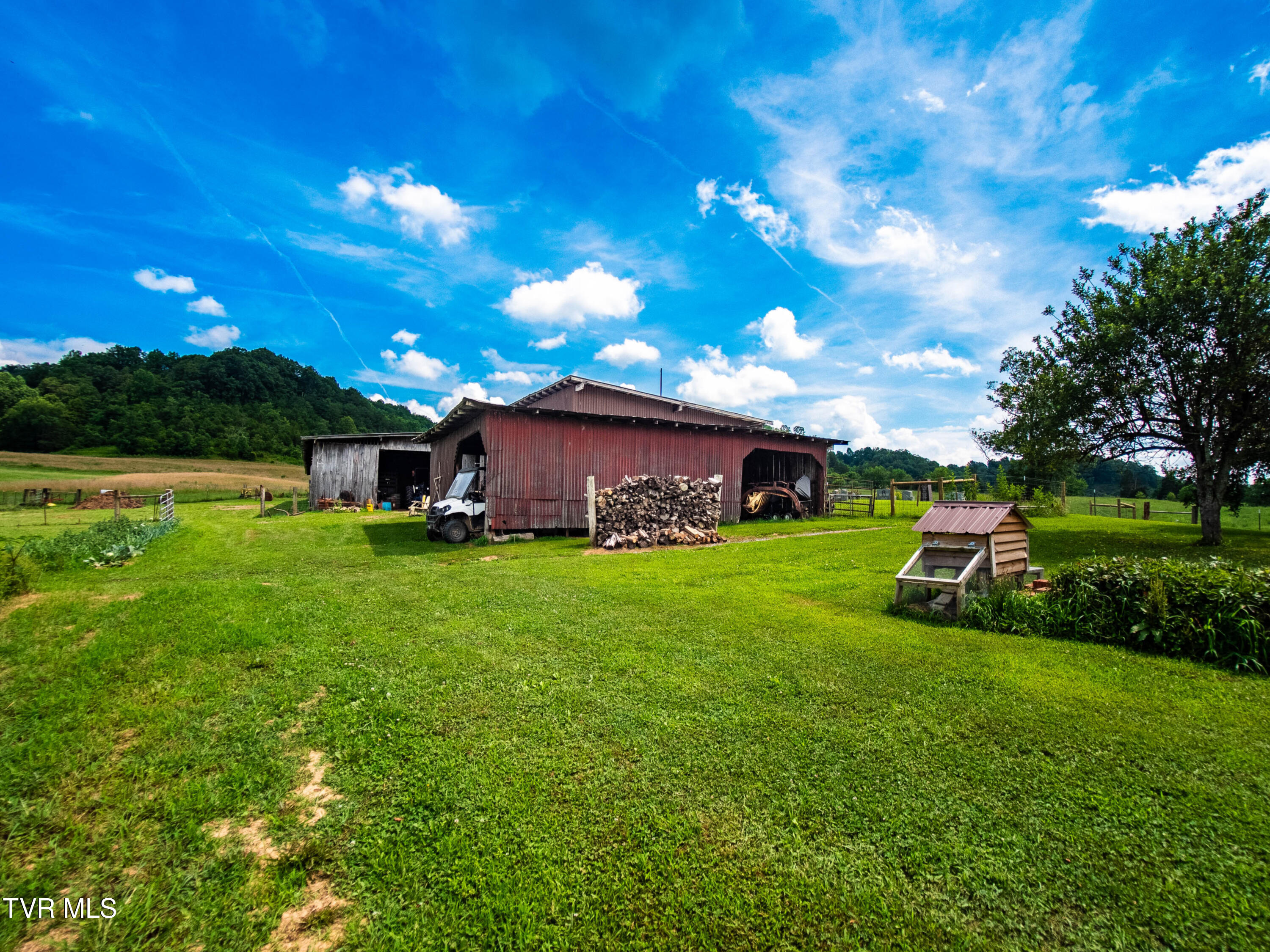 Surgoinsville, Tennessee, 37873, United States, 3 Bedrooms Bedrooms, ,3 BathroomsBathrooms,Residential,For Sale,1937059