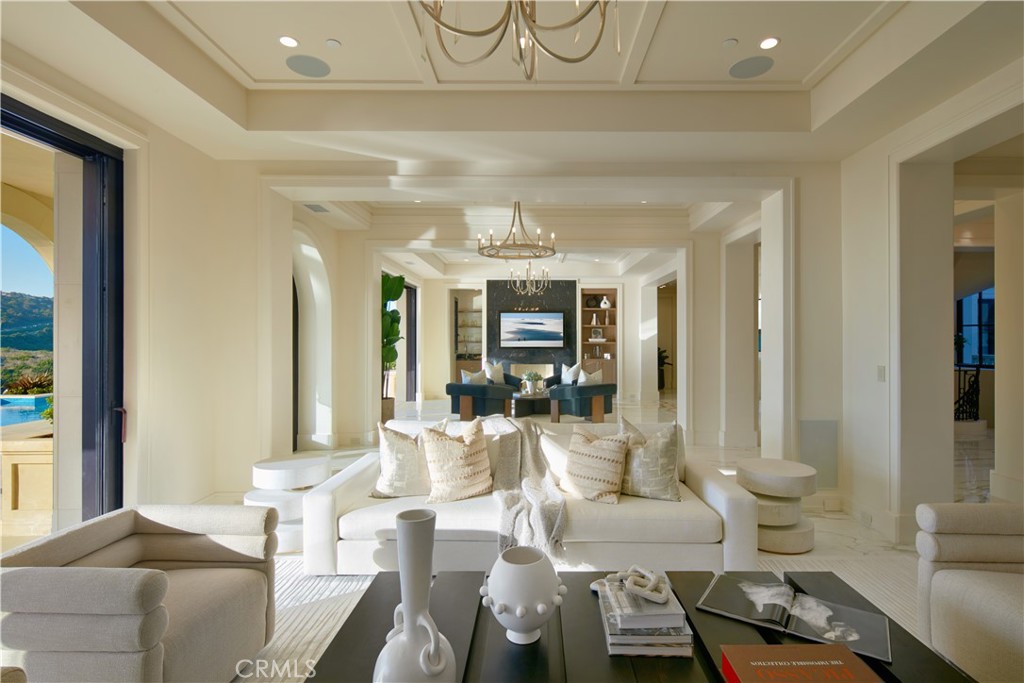 Newport Coast, California, 92657, United States, 7 Bedrooms Bedrooms, ,11 BathroomsBathrooms,Residential,For Sale,1739105