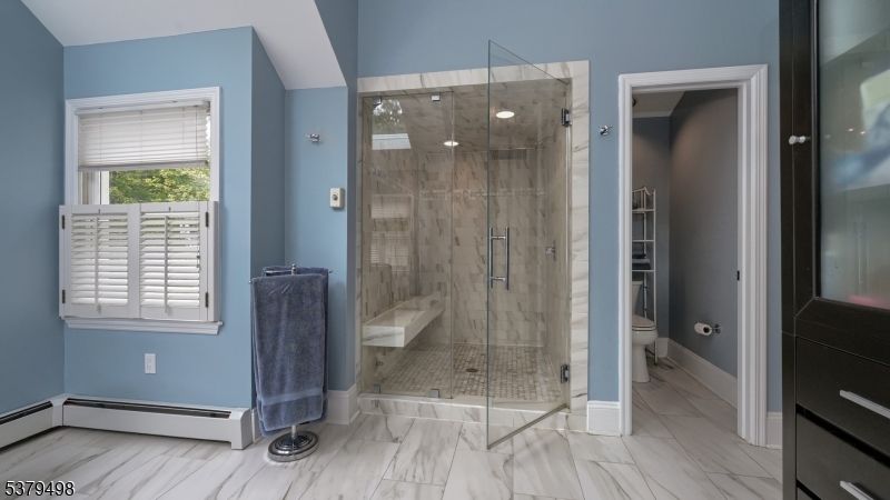 Kinnelon Boro, New Jersey, 07405, United States, 4 Bedrooms Bedrooms, ,5 BathroomsBathrooms,Residential,For Sale,1932382