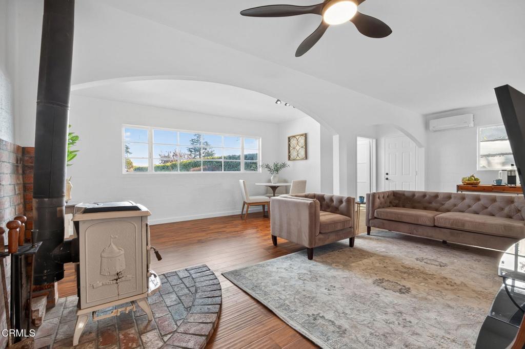 Ojai, California, 93023, United States, 4 Bedrooms Bedrooms, ,3 BathroomsBathrooms,Residential,For Sale,1989164