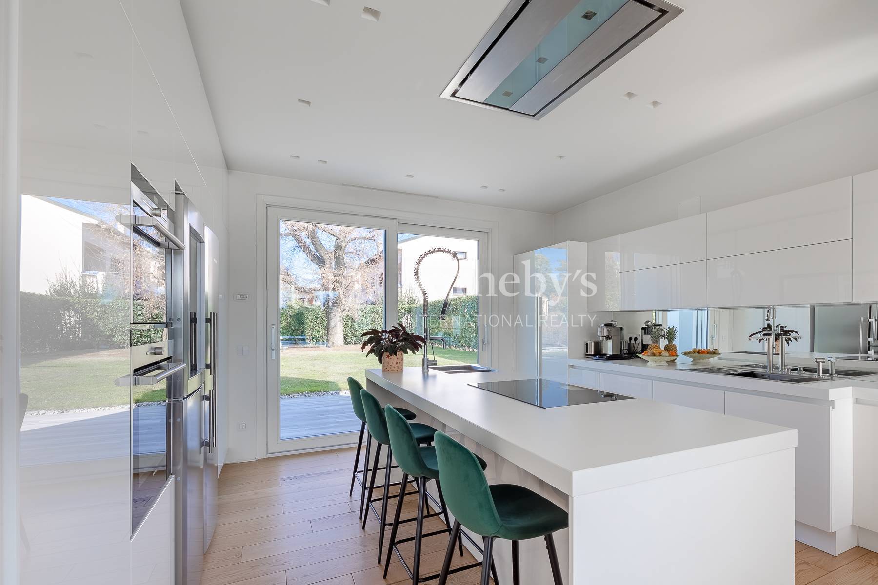  Elegant minimalist high-tech and energy efficient villa - 物件實景