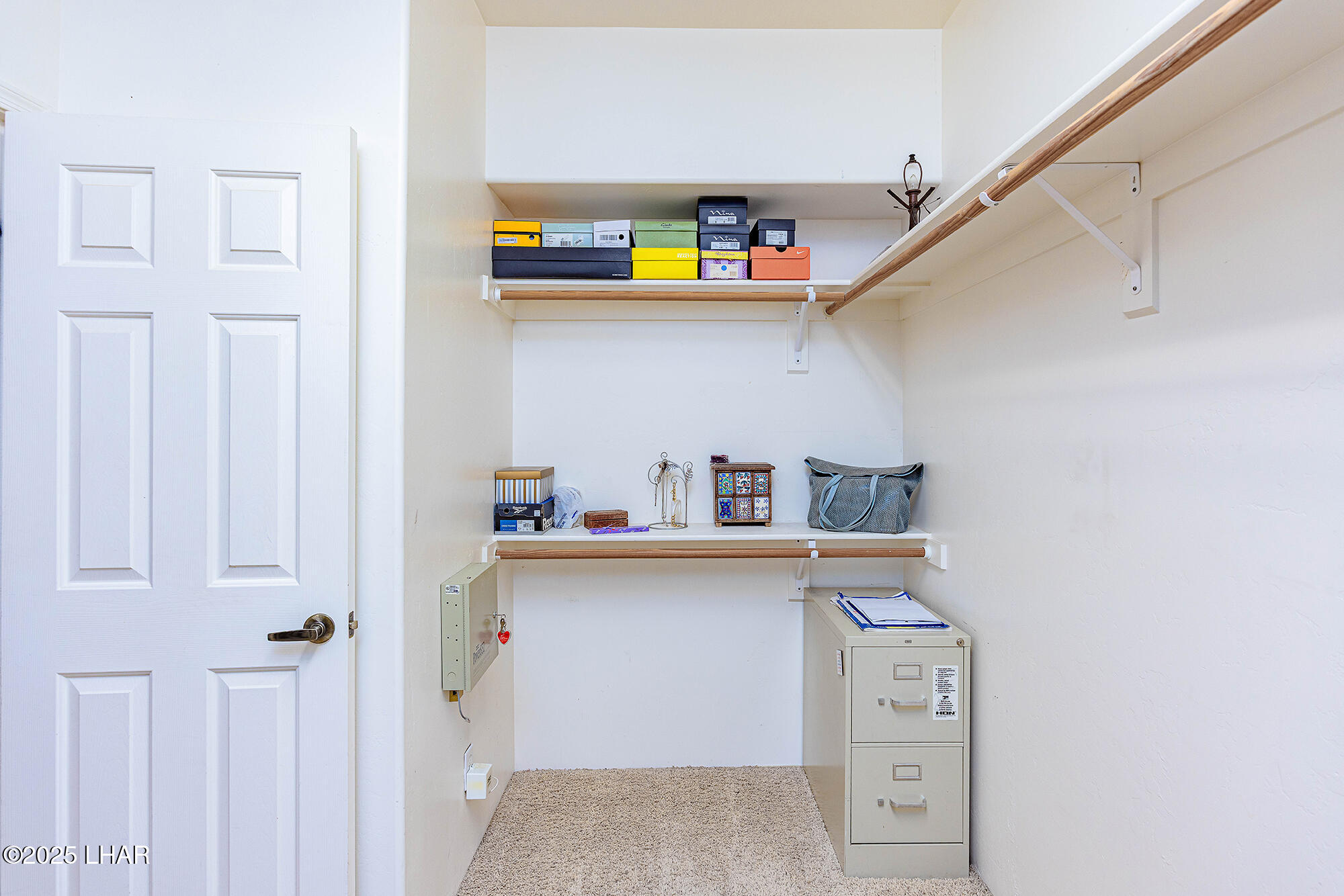 Lake Havasu City, Arizona, 86406, United States, 5 Bedrooms Bedrooms, ,3 BathroomsBathrooms,Residential,For Sale,1996890