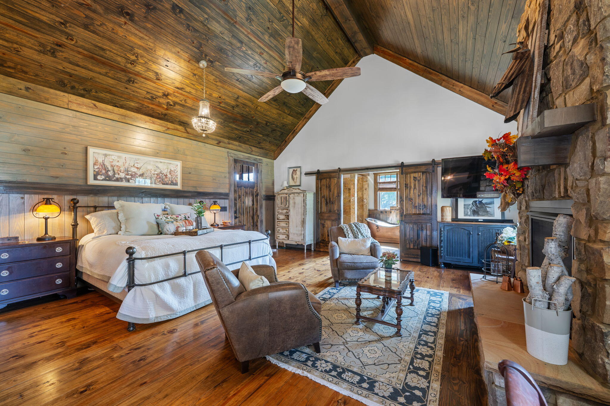 Harrison, Tennessee, 37341, United States, 4 Bedrooms Bedrooms, ,4 BathroomsBathrooms,Residential,For Sale,1951177
