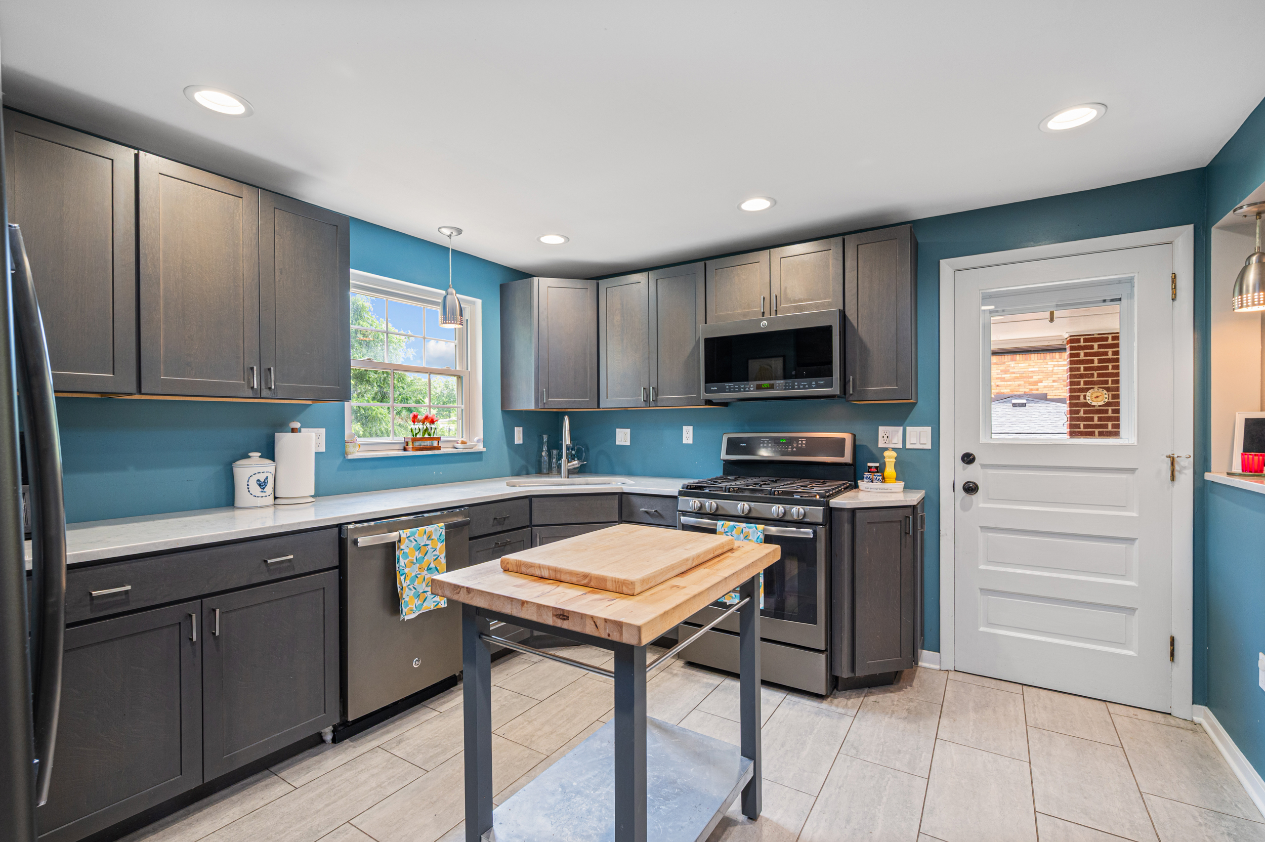  1253 Beagle Drive, Bethel Park, PA 15102 - 物件實景