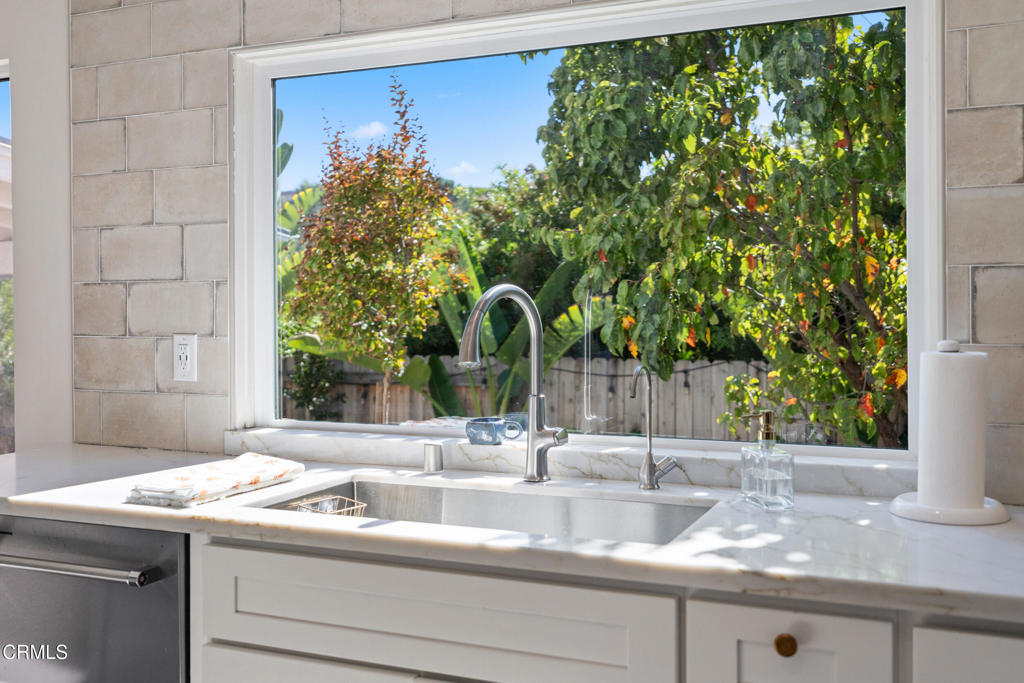 Thousand Oaks, California, 91360, United States, 4 Bedrooms Bedrooms, ,3 BathroomsBathrooms,Residential,For Sale,1974854