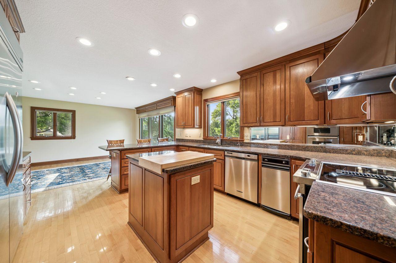 Stillwater, Minnesota, 55082, United States, 4 Bedrooms Bedrooms, ,3 BathroomsBathrooms,Residential,For Sale,1934431