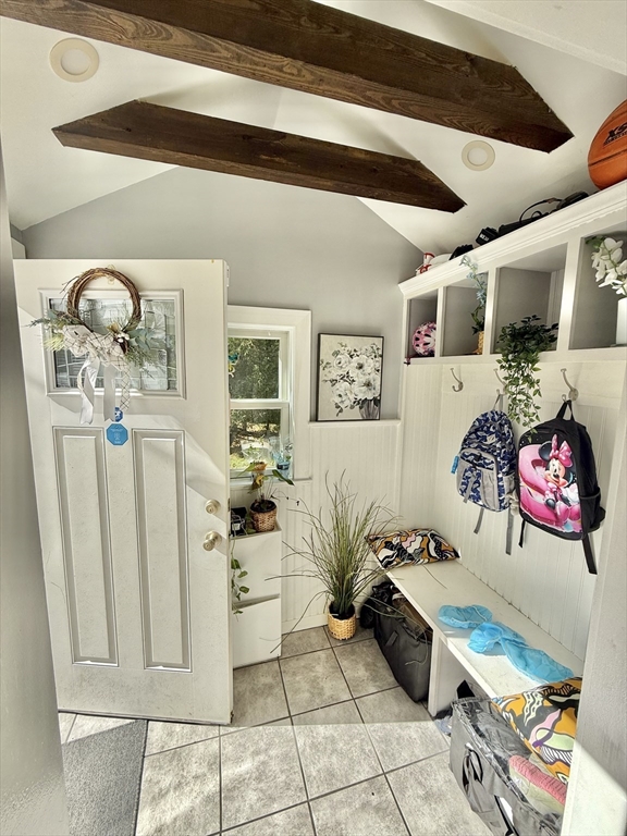 Stoughton, Massachusetts, 02072, United States, 3 Bedrooms Bedrooms, ,1 BathroomBathrooms,Residential,For Sale,1978457