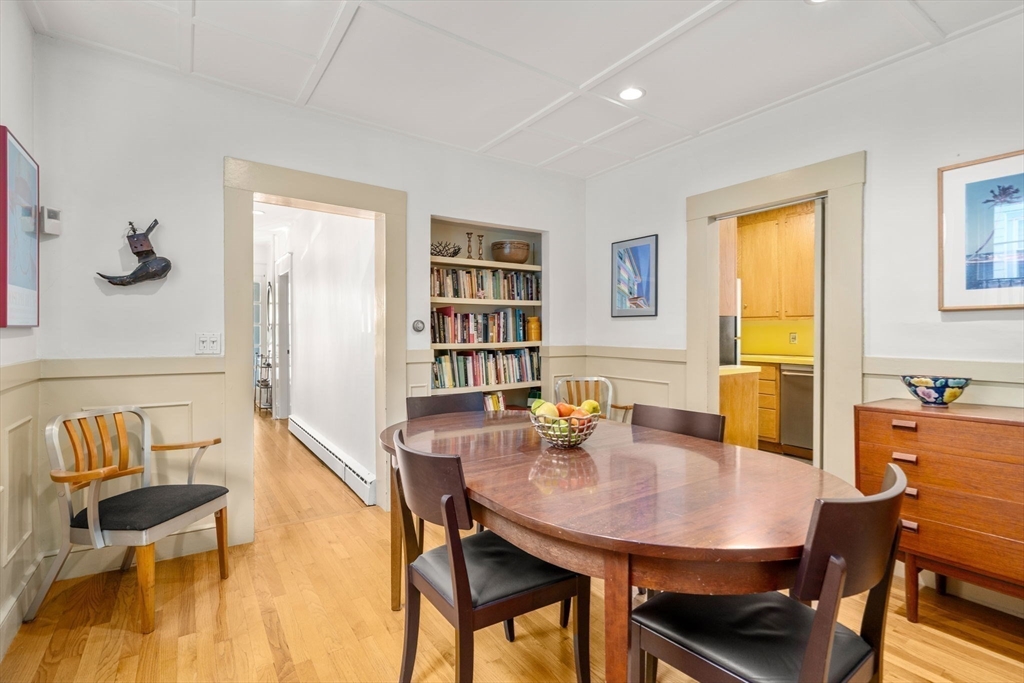 Cambridge, Massachusetts, 02139, United States, 3 Bedrooms Bedrooms, ,2 BathroomsBathrooms,Residential,For Sale,1940619