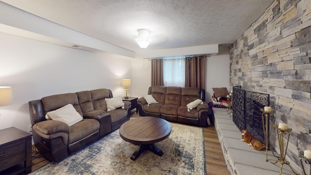 Pedro, Ohio, 45659, United States, 4 Bedrooms Bedrooms, ,3 BathroomsBathrooms,Residential,For Sale,2005116