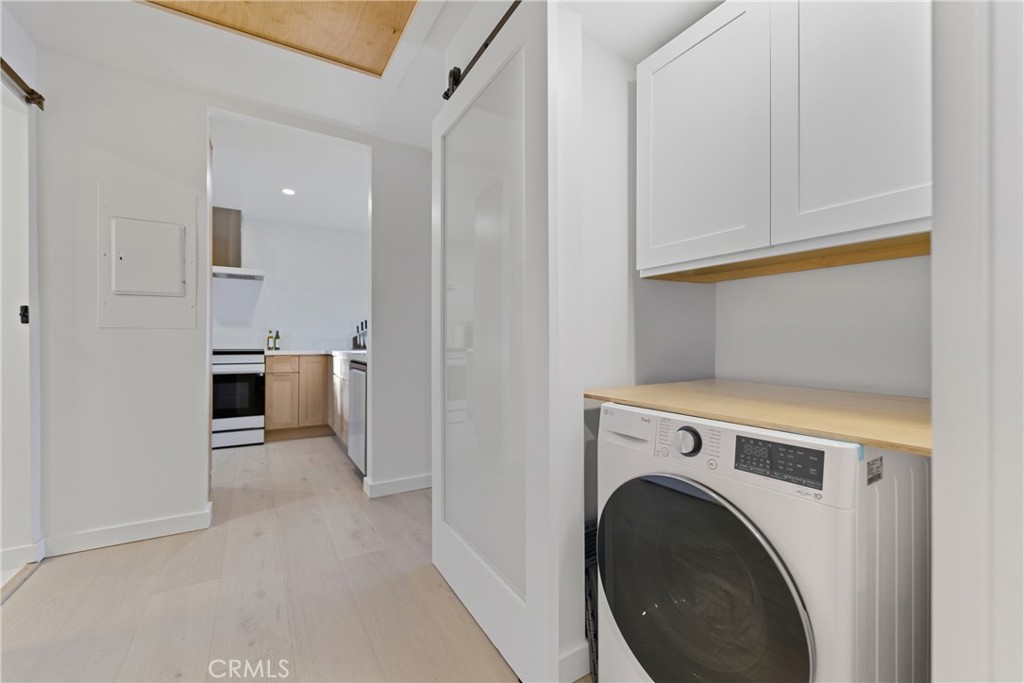 Long Beach, California, 90803, United States, 1 Bedroom Bedrooms, ,1 BathroomBathrooms,Residential,For Sale,2003113