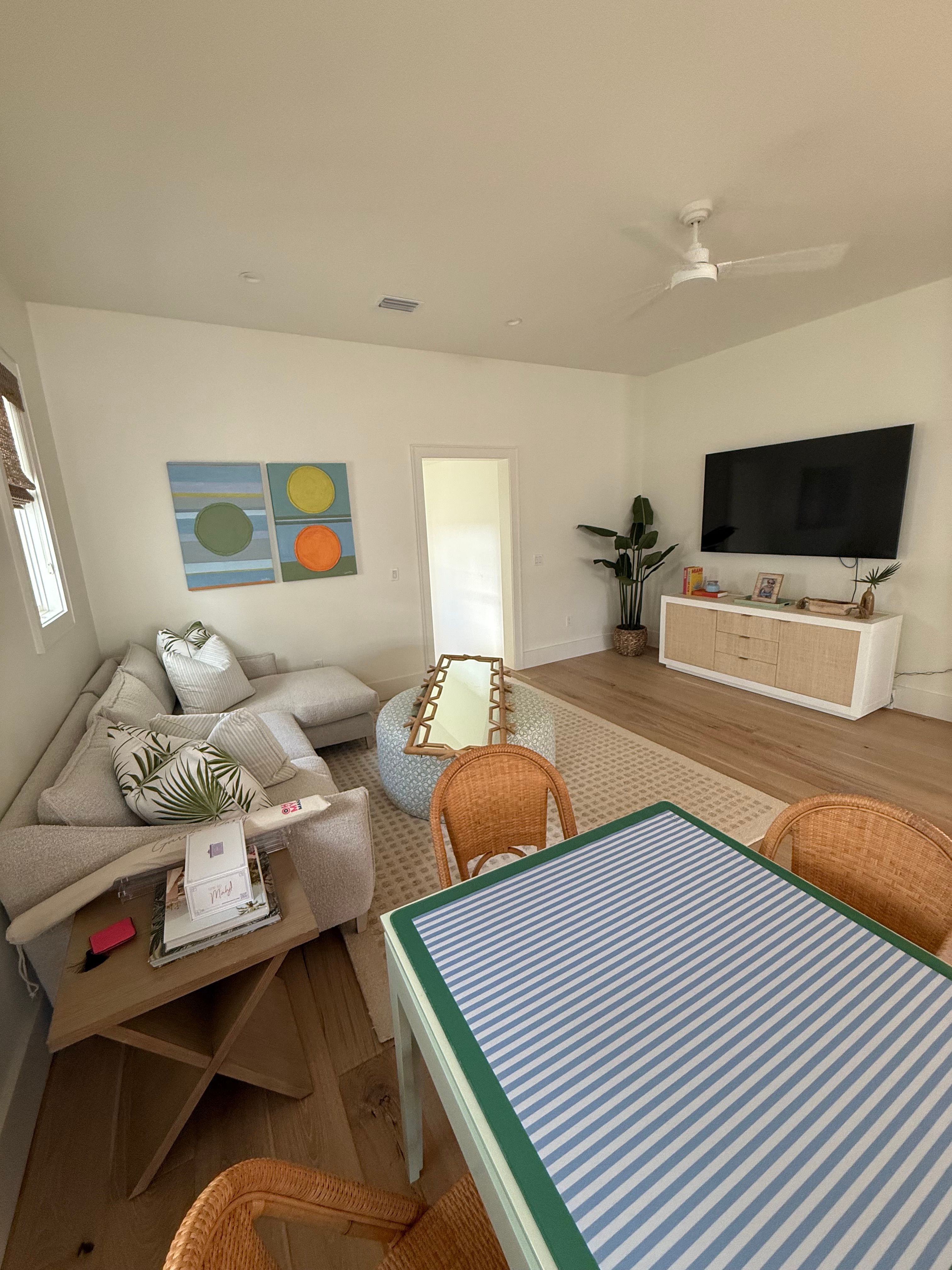  Refined Coastal Residence With Designer Interiors And Exceptional Craftsmanship - 物件實景