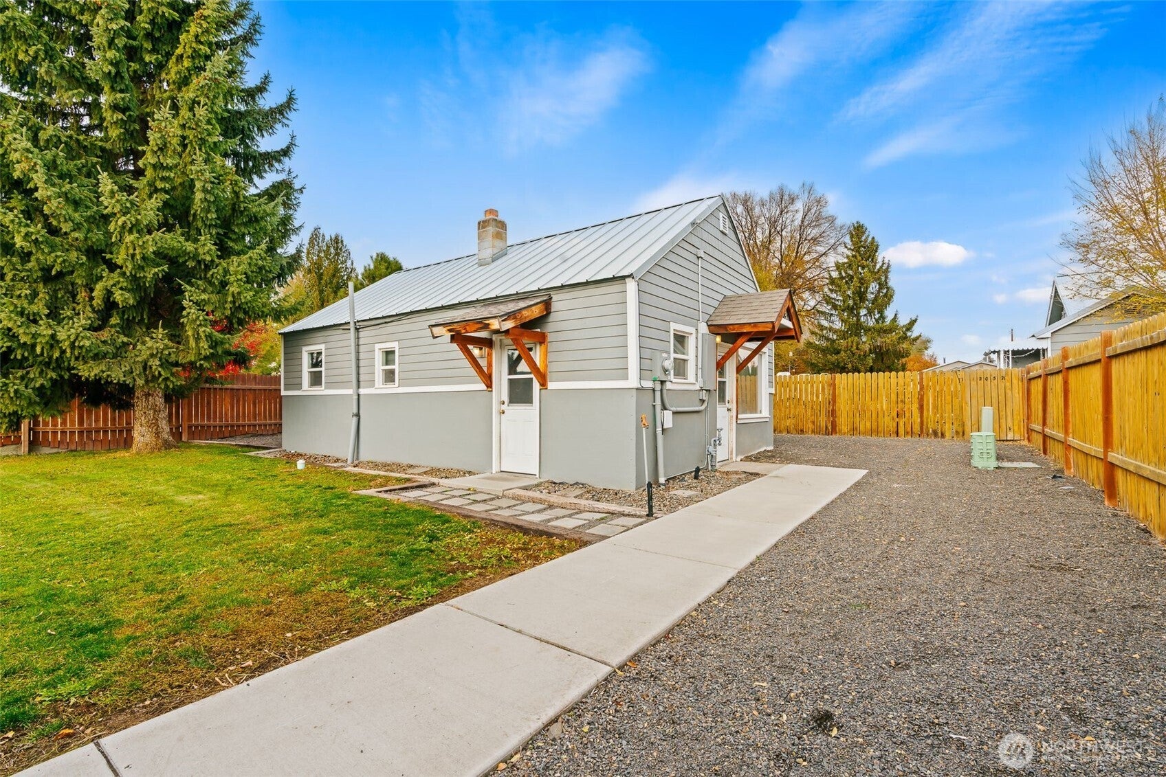 Ellensburg, Washington, 98926, United States, 3 Bedrooms Bedrooms, ,3 BathroomsBathrooms,Residential,For Sale,1991270