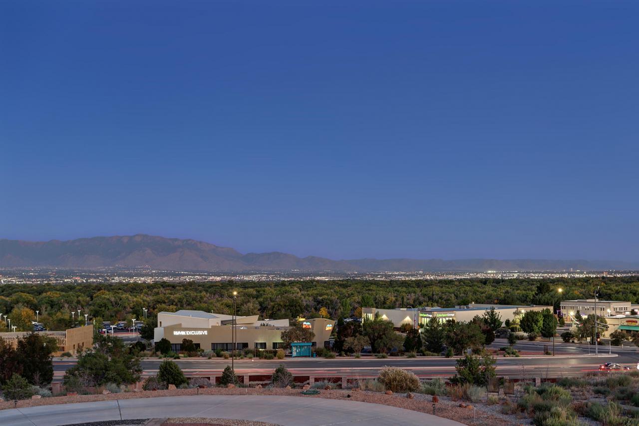 6301 COORS Boulevard NW, Albuquerque, New Mexico, 87120, United States, 3 Bedrooms Bedrooms, ,4 BathroomsBathrooms,Residential,For Sale,6301 COORS Boulevard NW,1637534