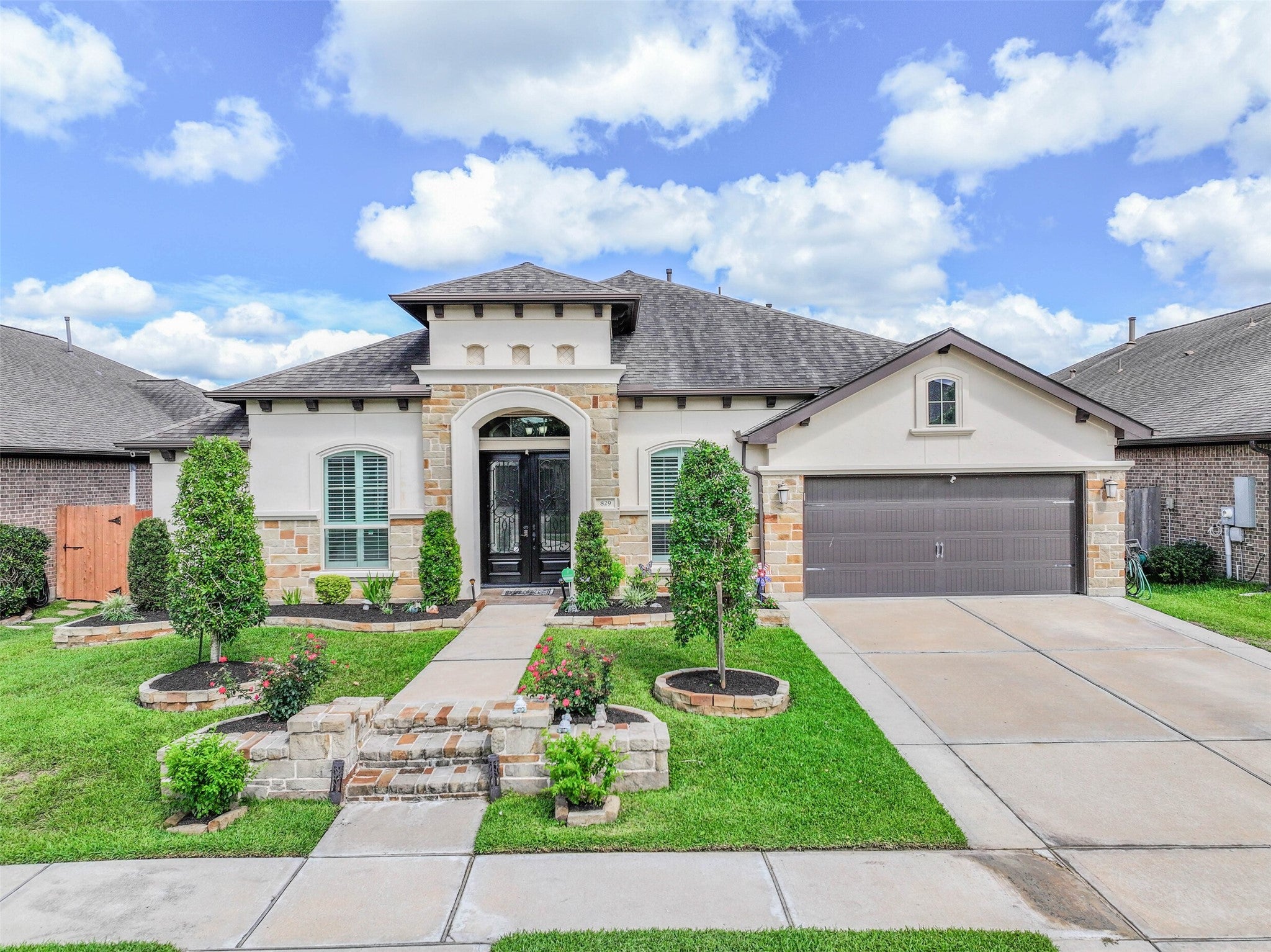 Sage Way Ln, Friendswood, TX 77546