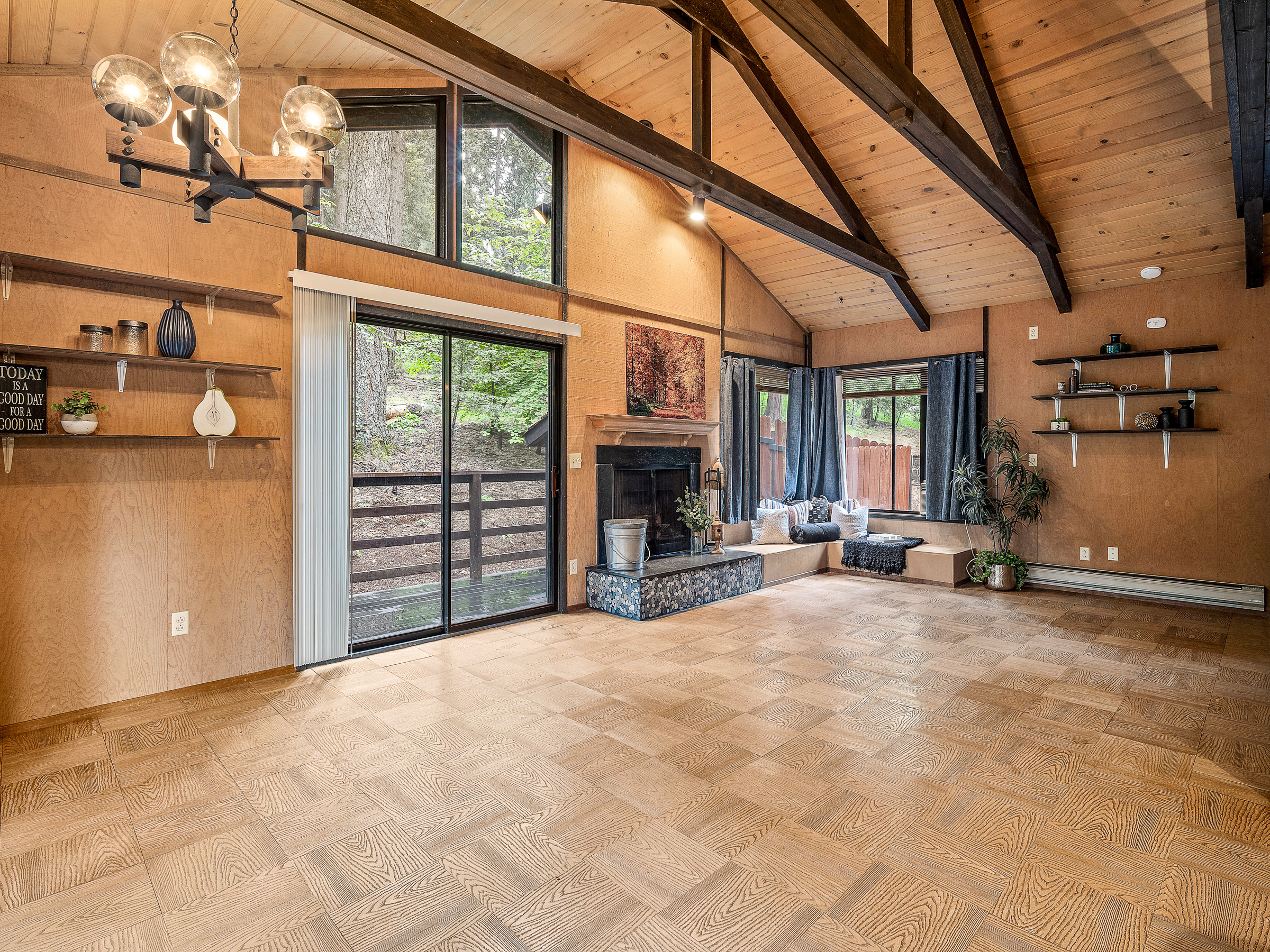  6758 Onyx Trail, Pollock Pines, CA 95726 - 物件實景