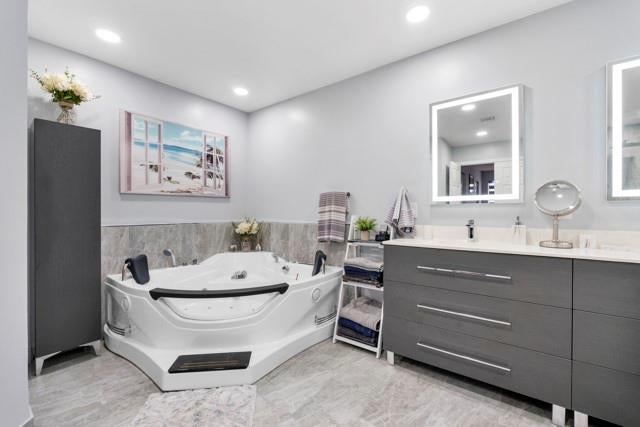 Hialeah, Florida, 33015, United States, 5 Bedrooms Bedrooms, ,3 BathroomsBathrooms,Residential,For Sale,1977900